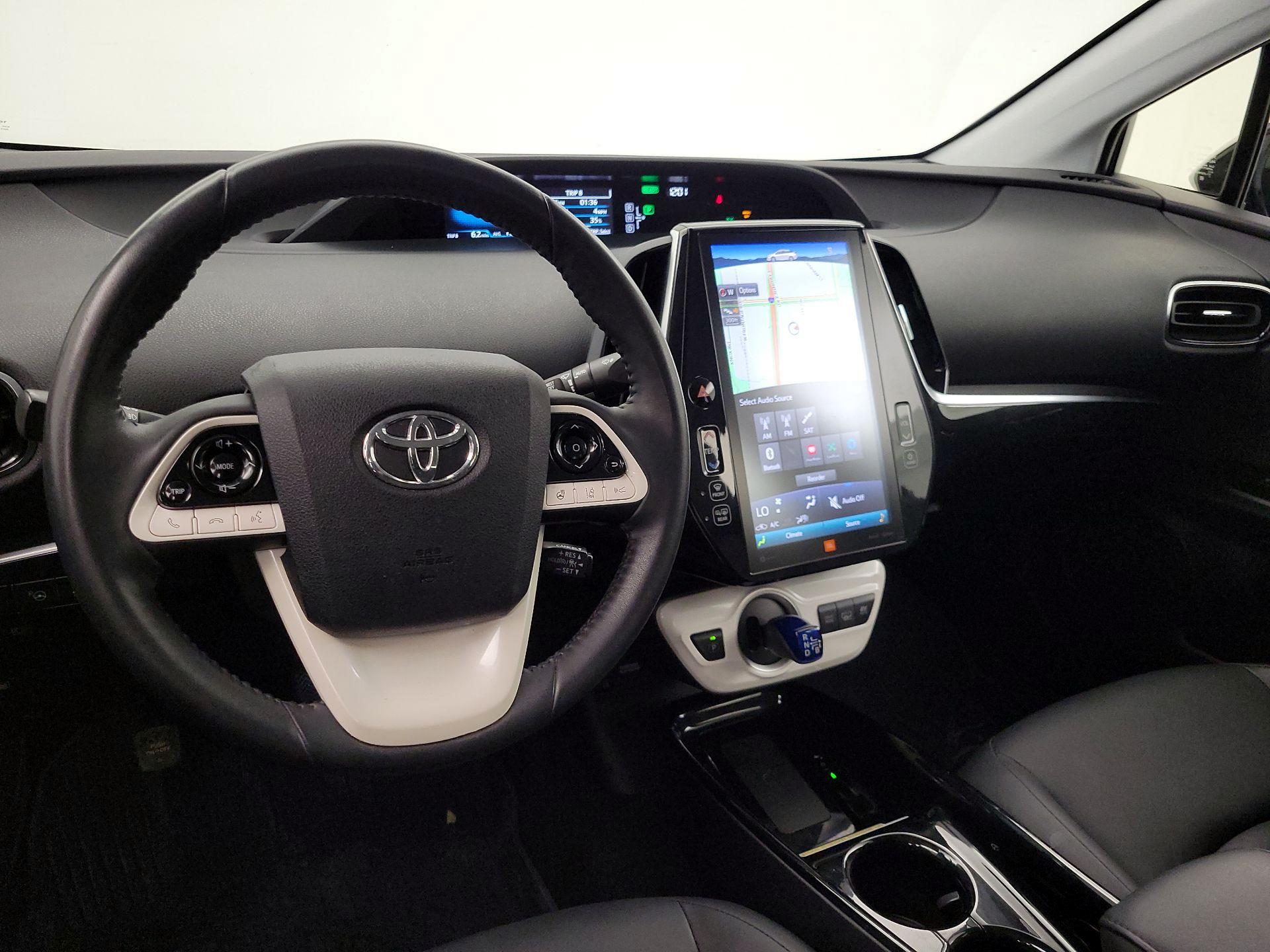 Thumbnail: 2017 Toyota Prius Prime - 9