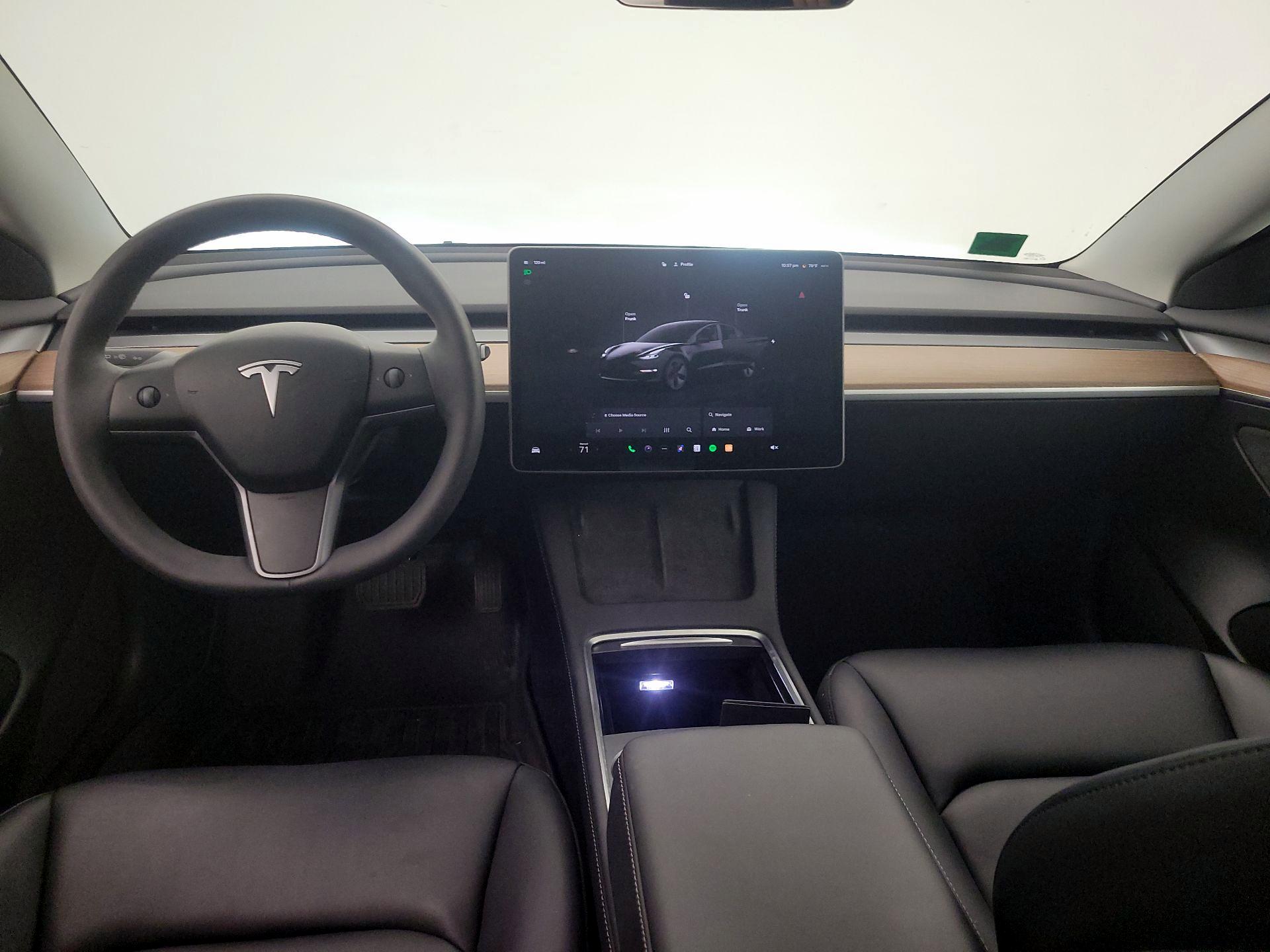 Thumbnail: 2023 Tesla Model 3 - 9