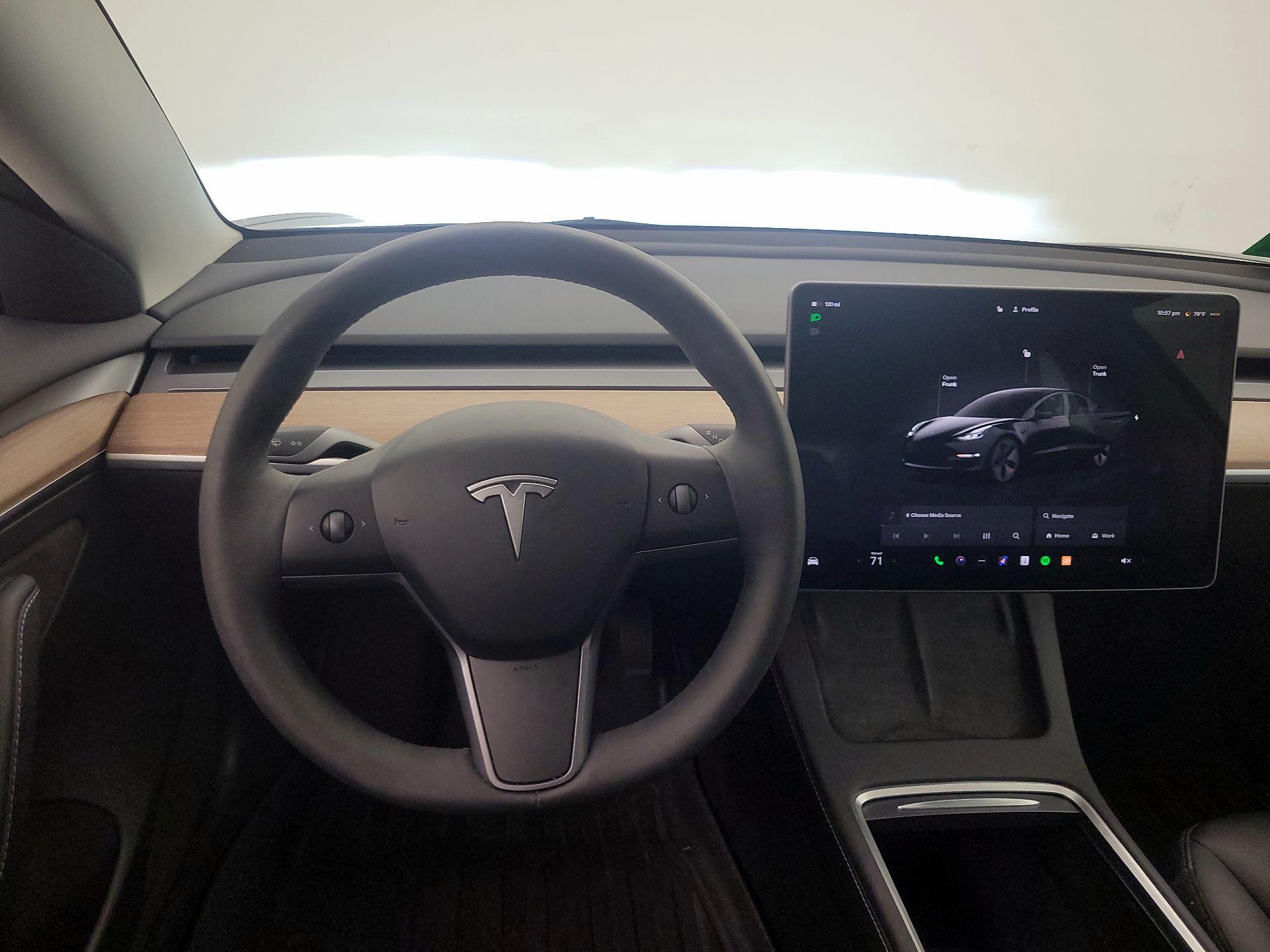 Thumbnail: 2023 Tesla Model 3 - 10