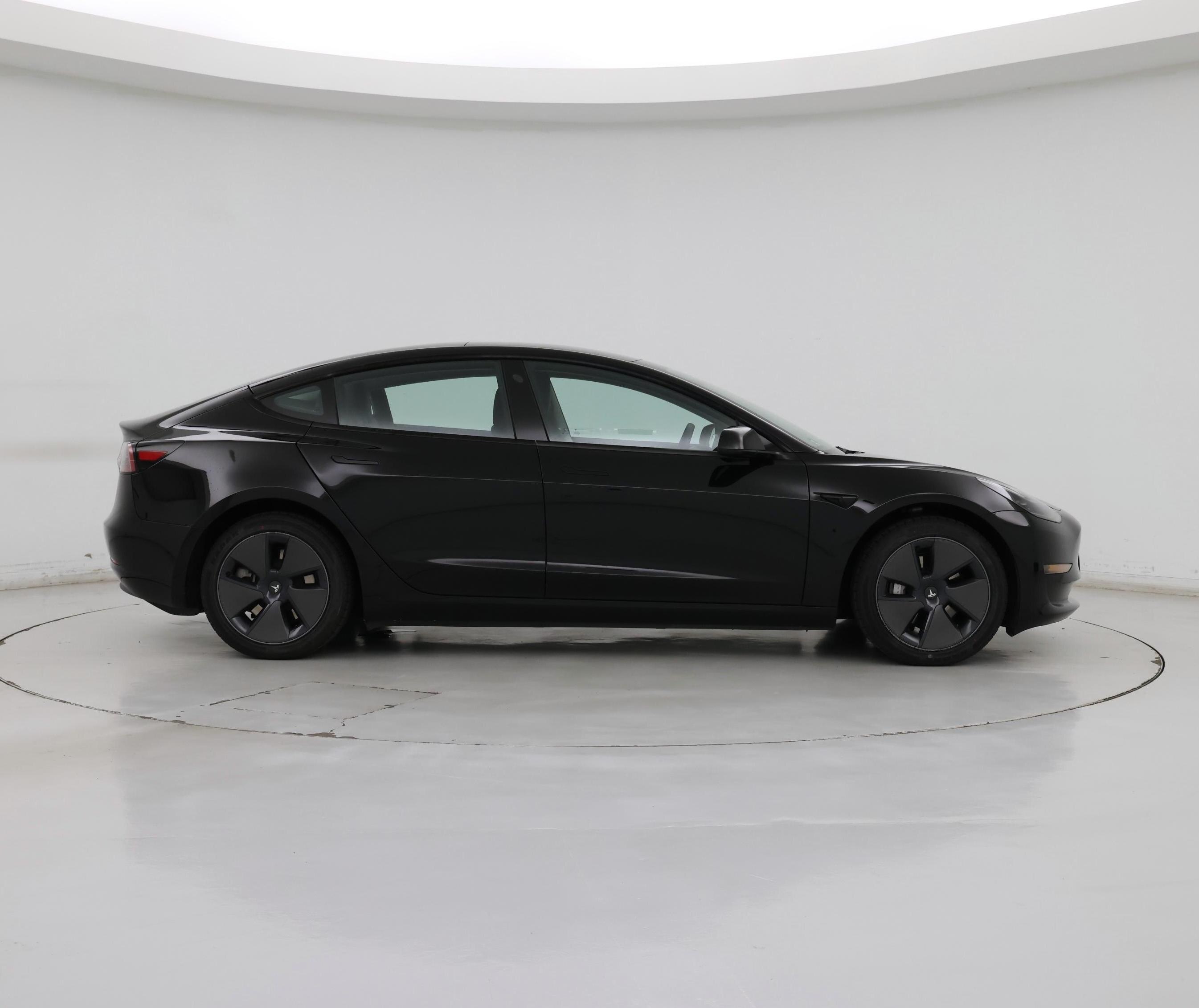 Thumbnail: 2023 Tesla Model 3 - 7