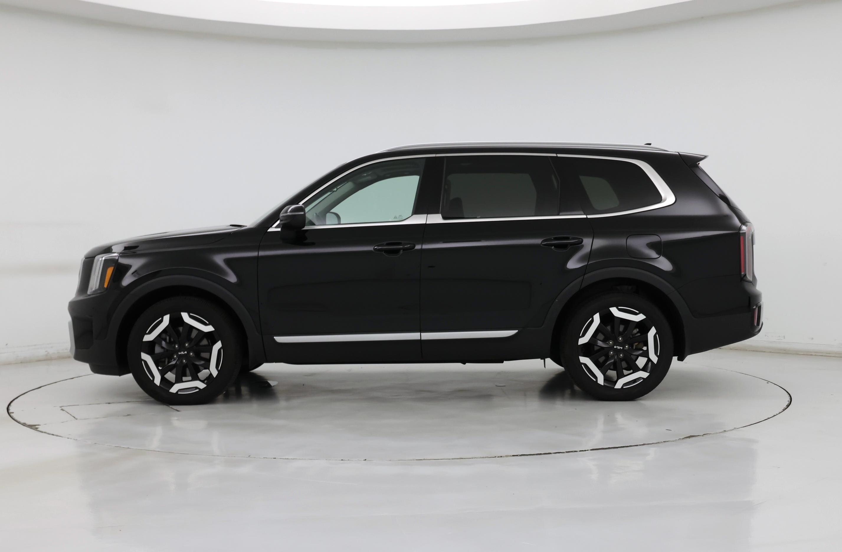 Thumbnail: 2024 Kia Telluride - 3
