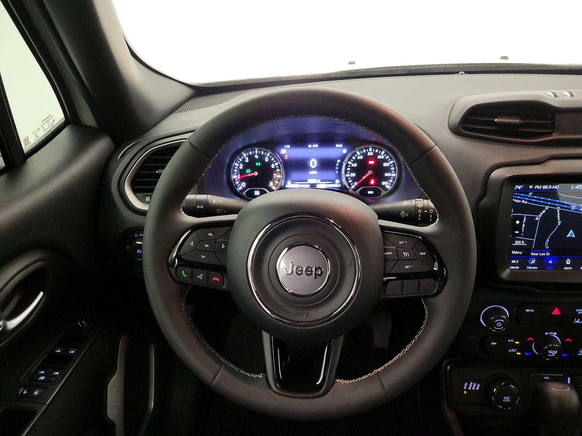 Thumbnail: 2021 Jeep Renegade - 10