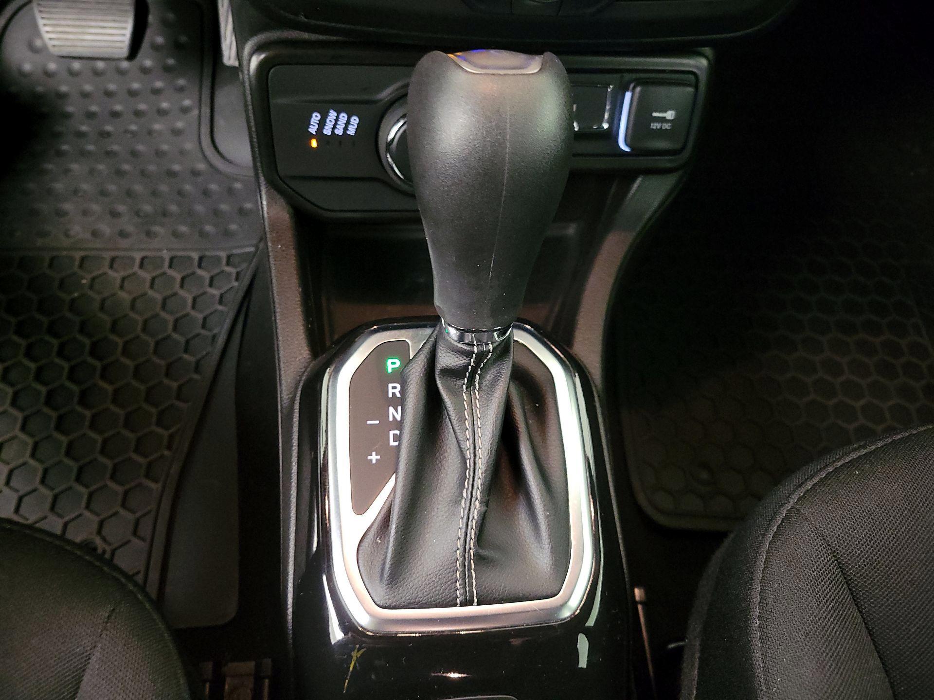 Thumbnail: 2021 Jeep Renegade - 18