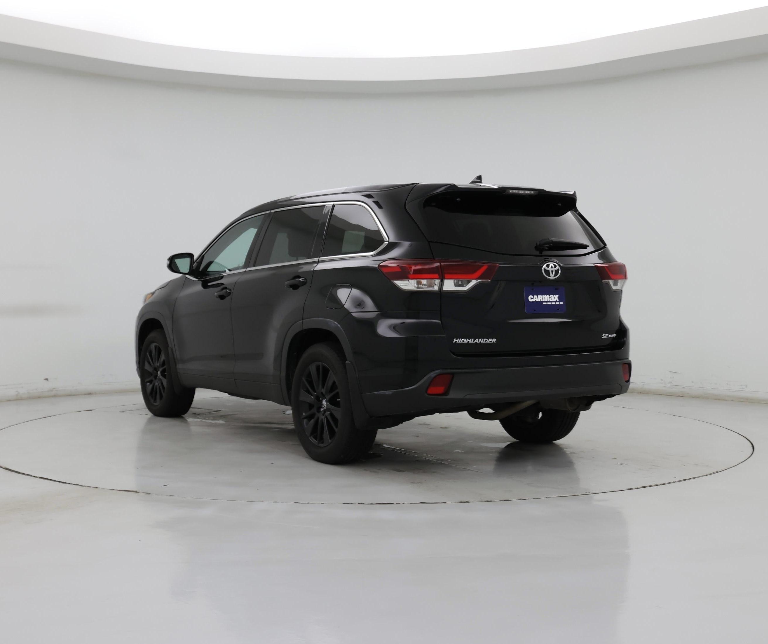 Thumbnail: 2019 Toyota Highlander - 2