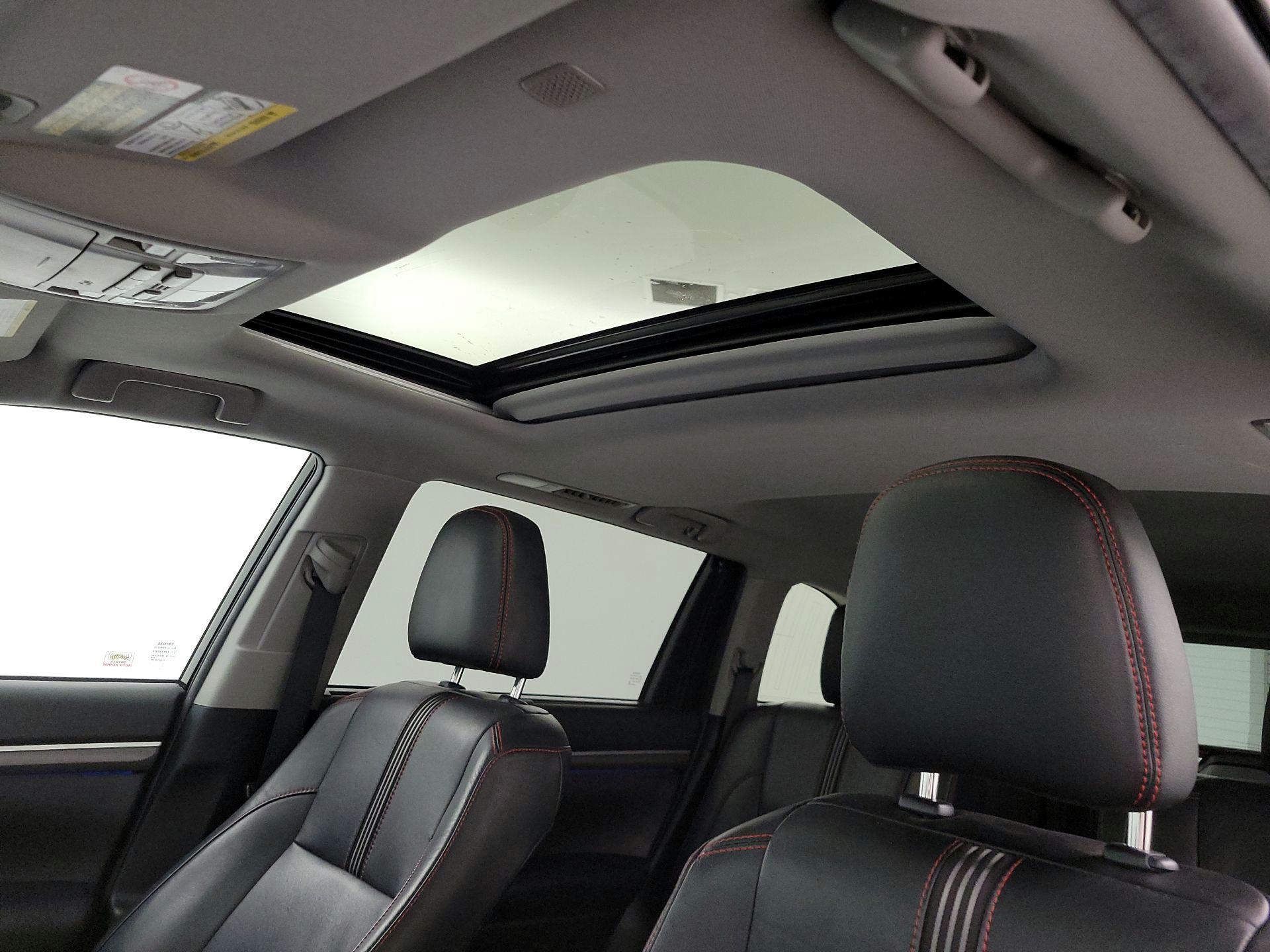 Thumbnail: 2019 Toyota Highlander - 20