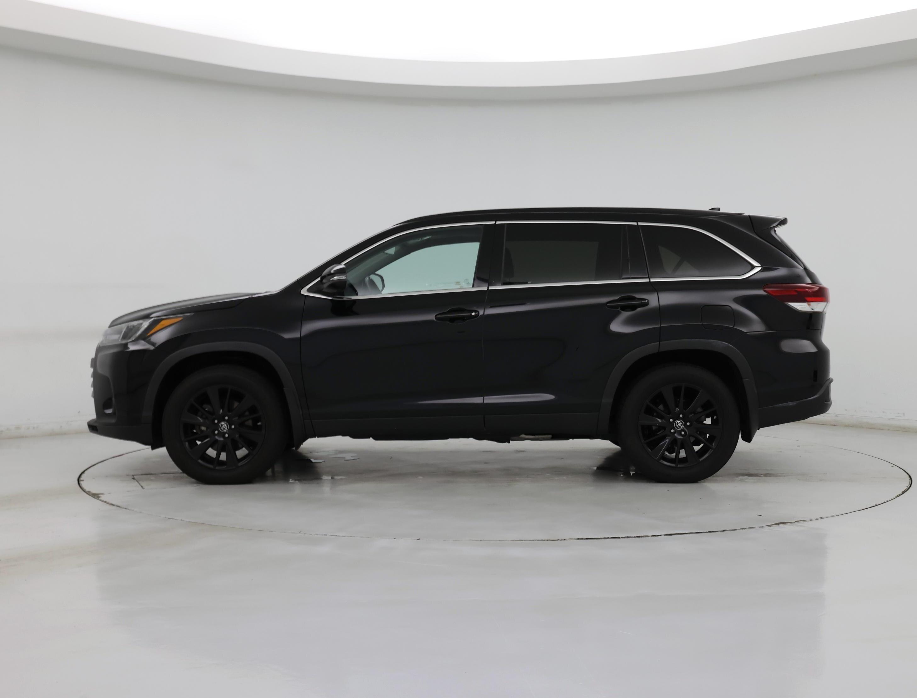 Thumbnail: 2019 Toyota Highlander - 3