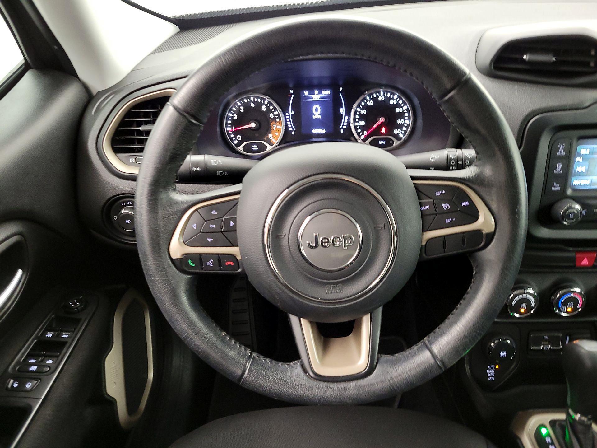 Thumbnail: 2017 Jeep Renegade - 10
