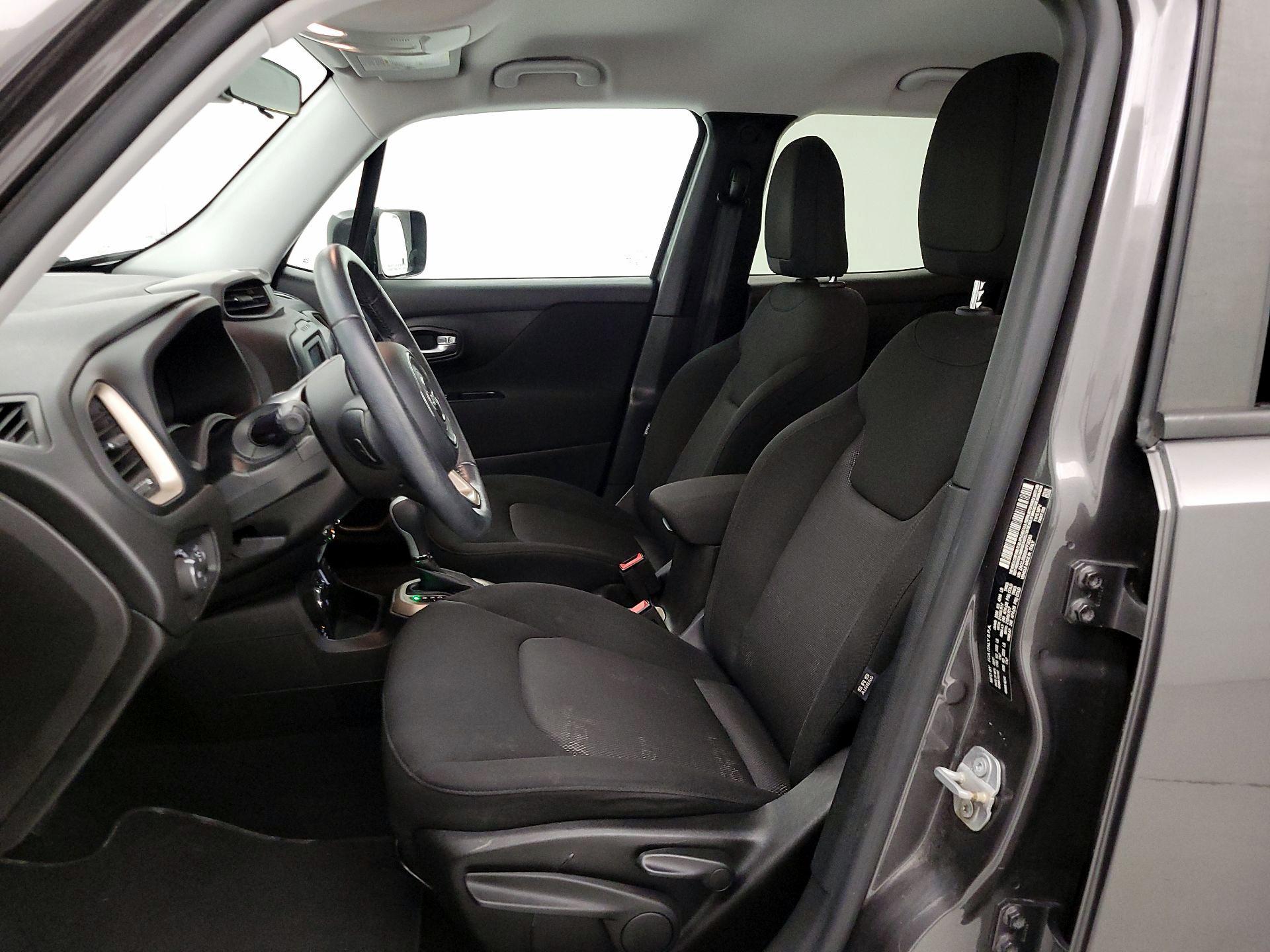 Thumbnail: 2017 Jeep Renegade - 11