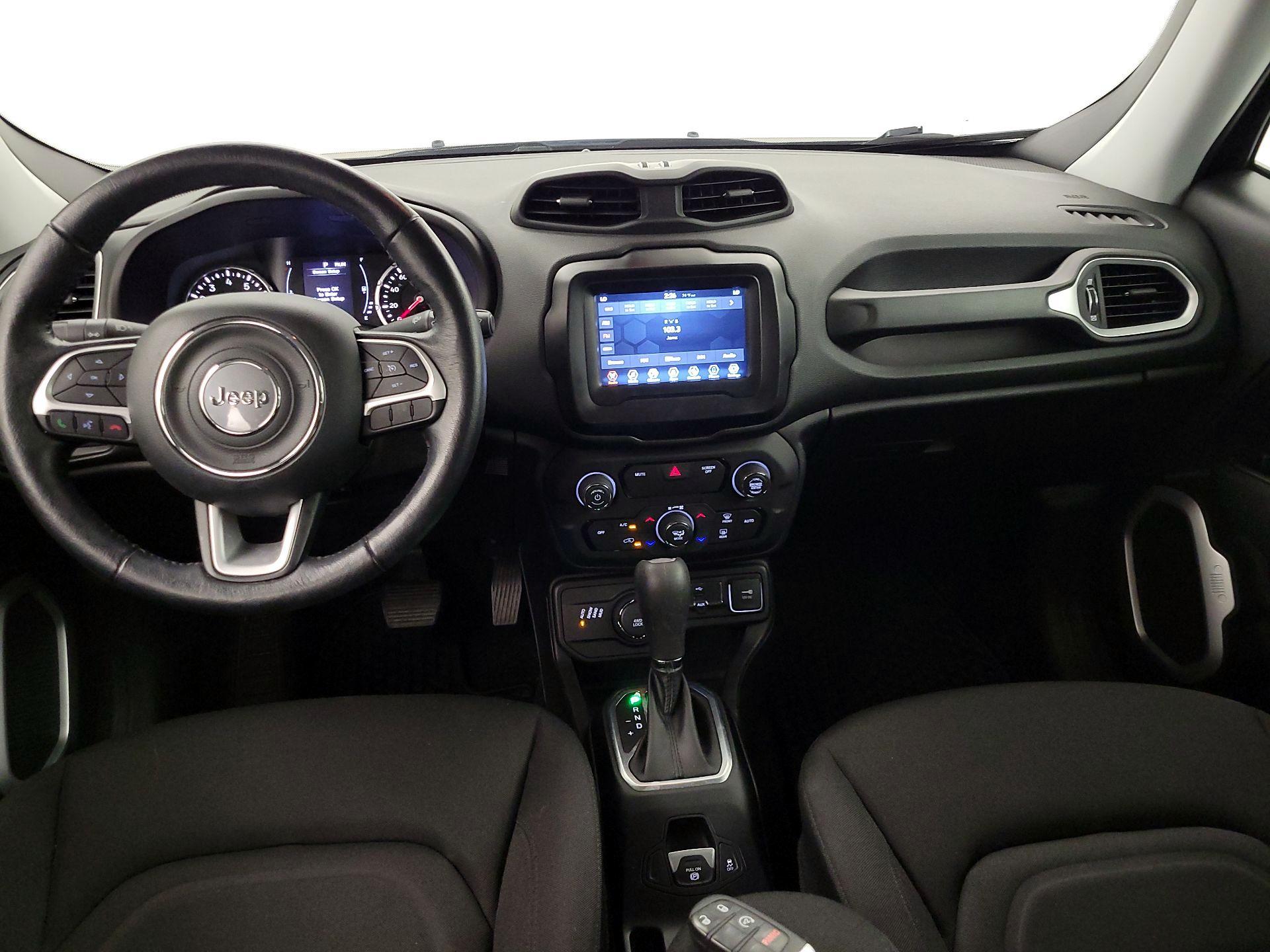 Thumbnail: 2018 Jeep Renegade - 9