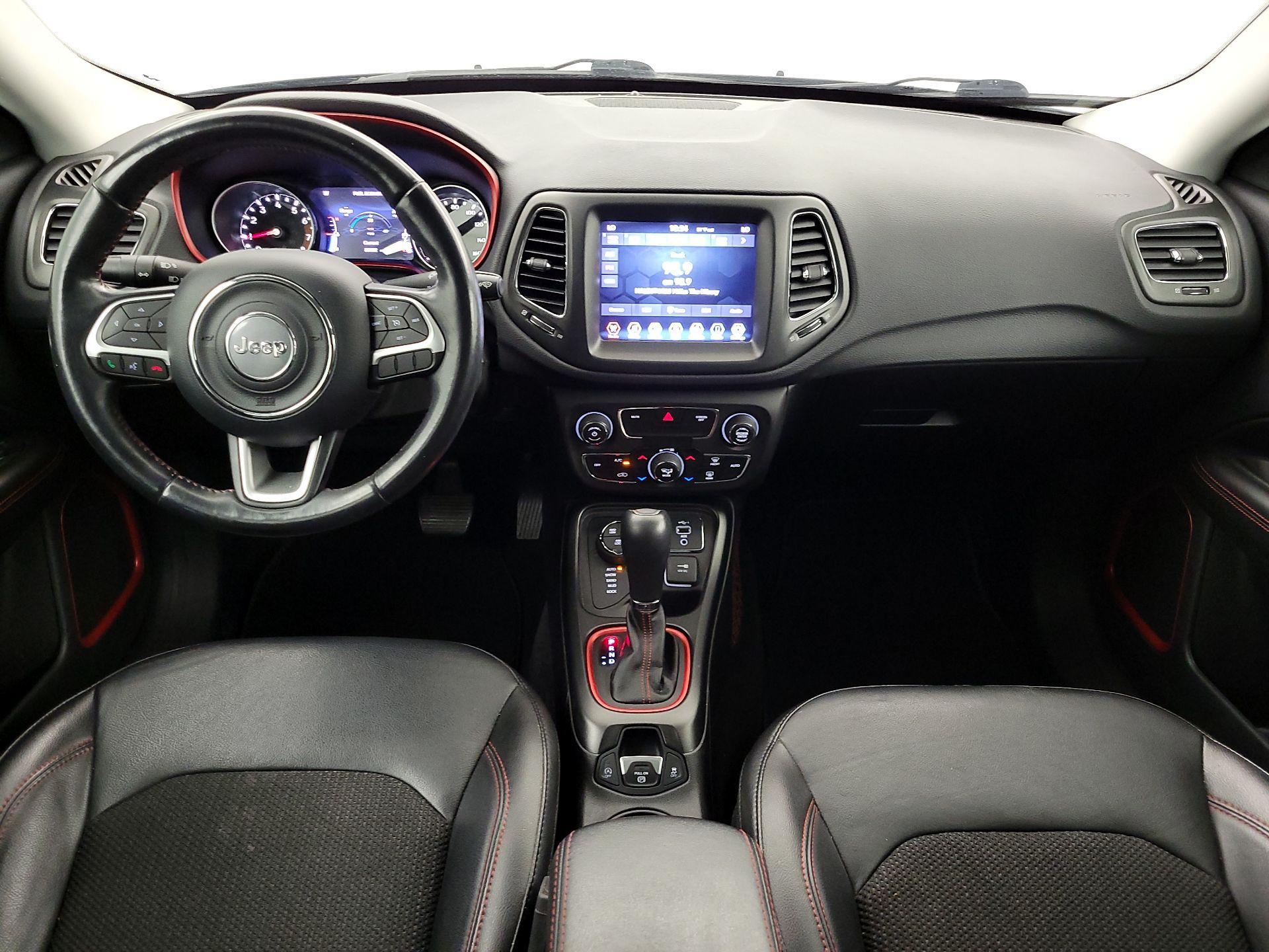 Thumbnail: 2020 Jeep Compass - 9