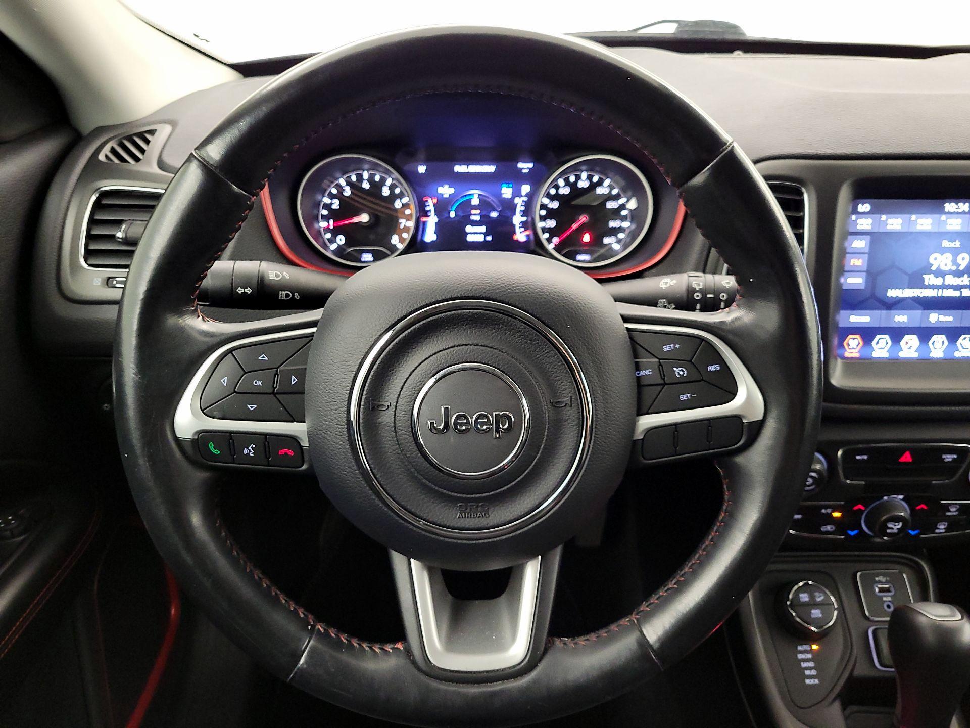 Thumbnail: 2020 Jeep Compass - 10