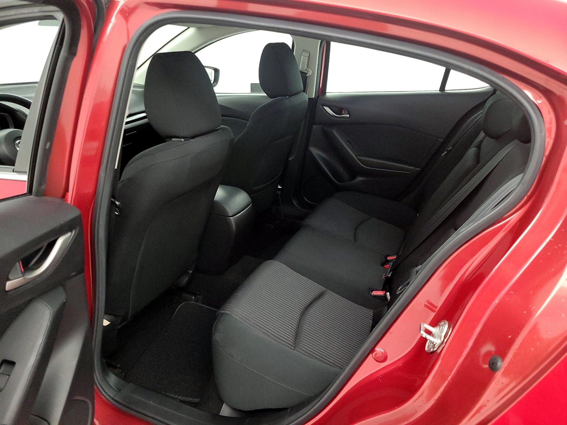 Thumbnail: 2016 Mazda Mazda3 - 20