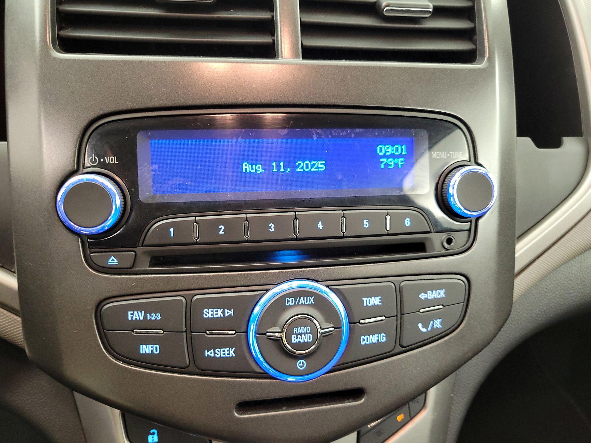 Thumbnail: 2015 Chevrolet Sonic - 14