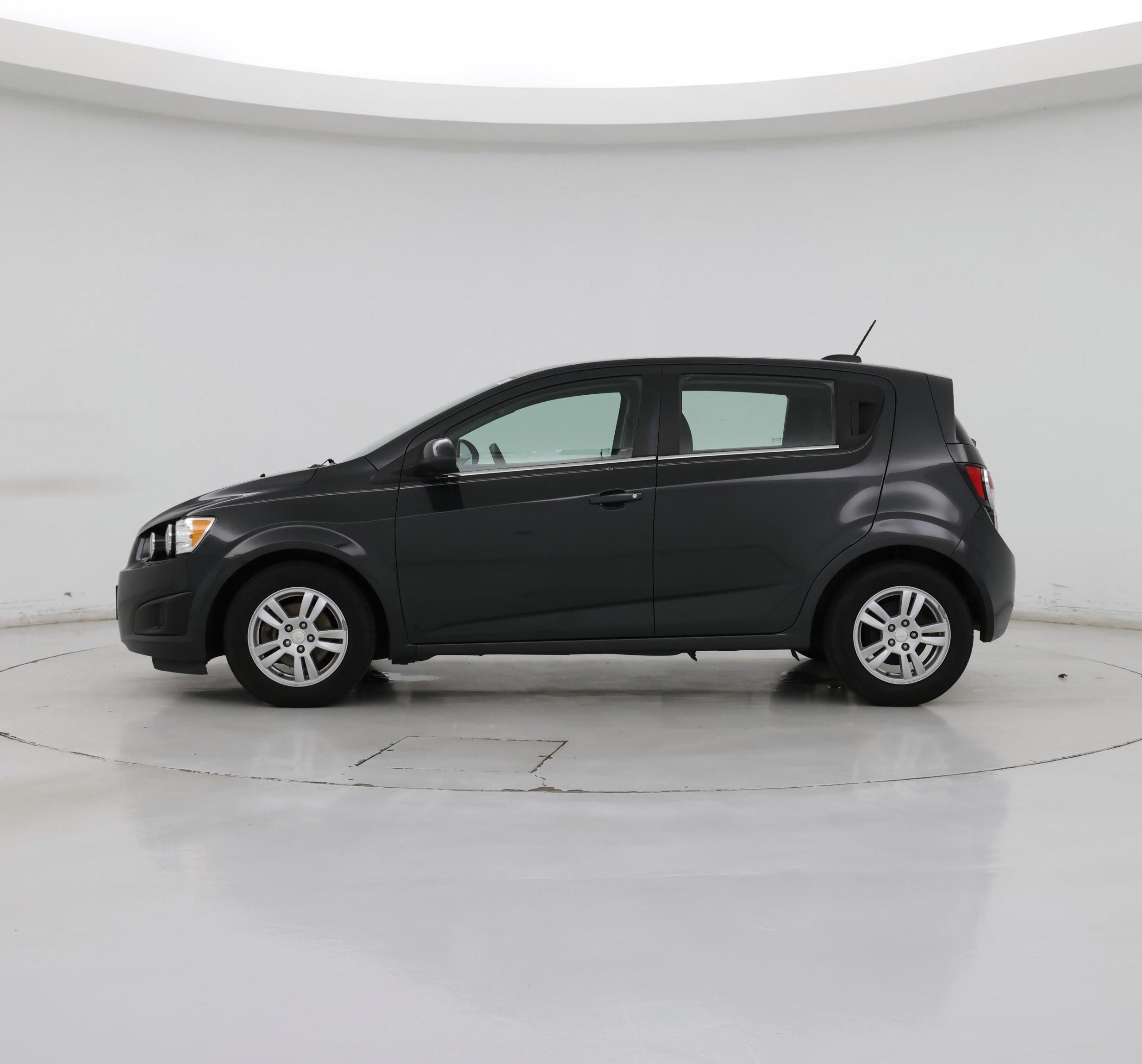 Thumbnail: 2015 Chevrolet Sonic - 3