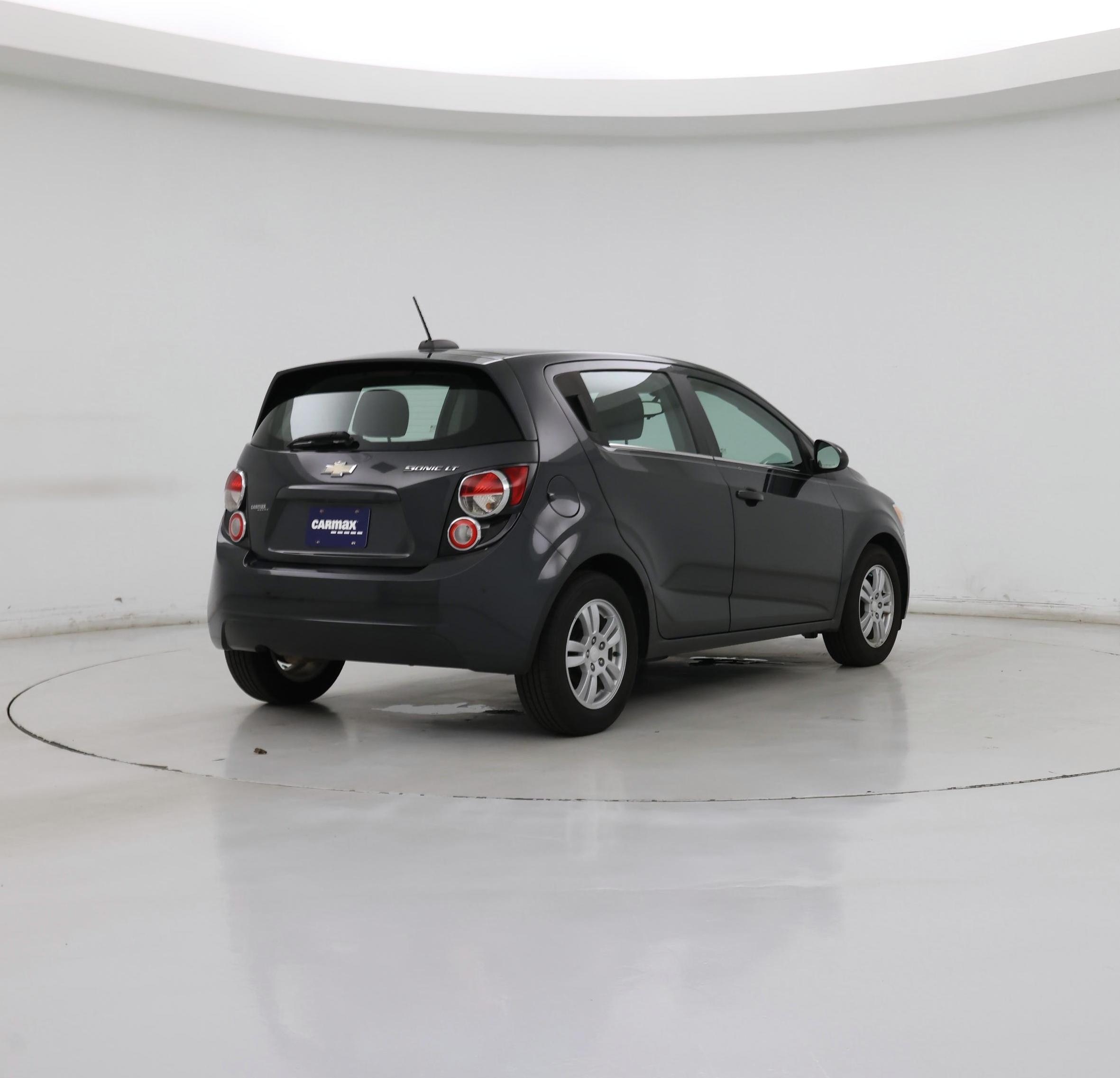 Thumbnail: 2015 Chevrolet Sonic - 8