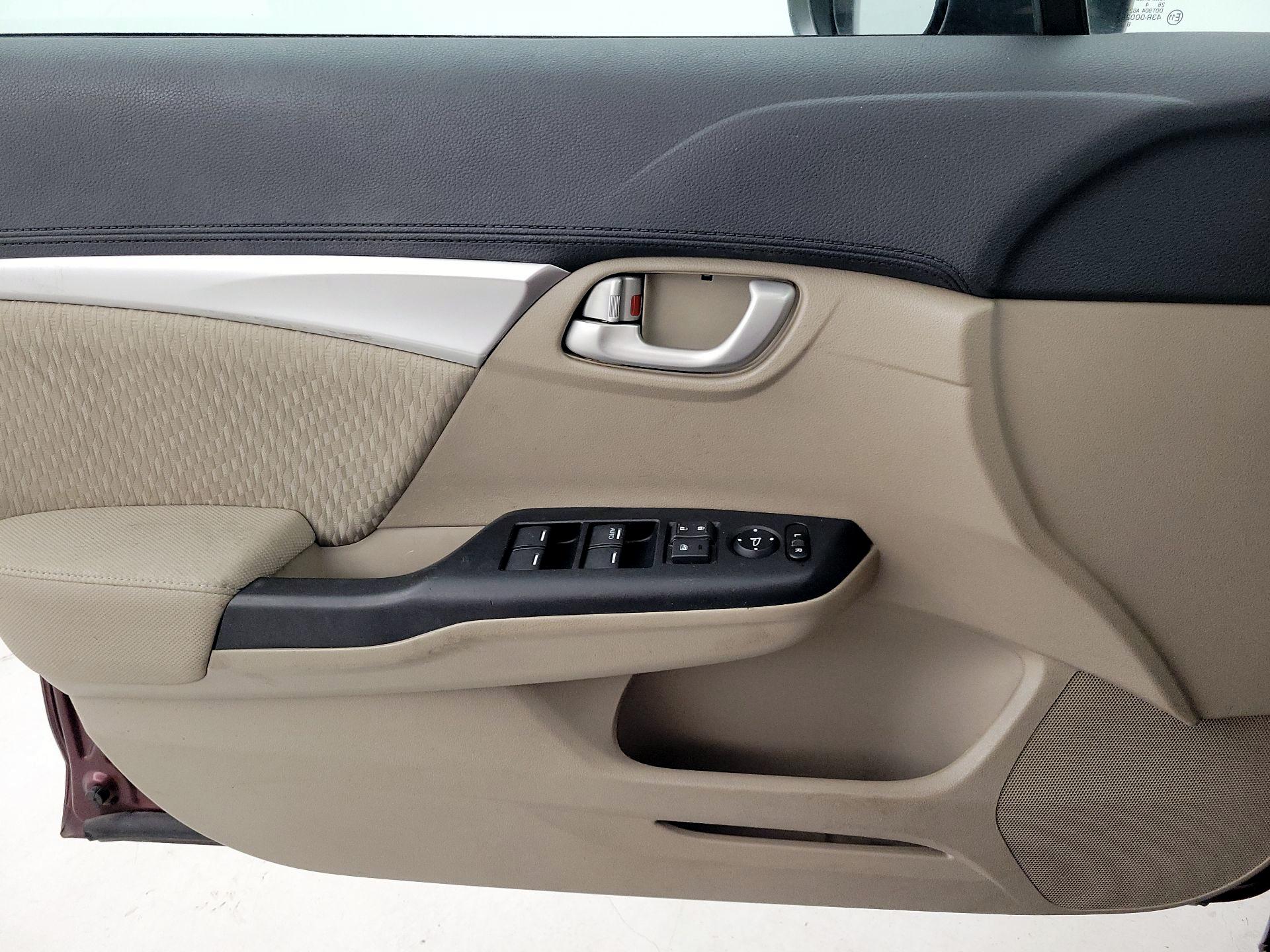 Thumbnail: 2014 Honda Civic - 12