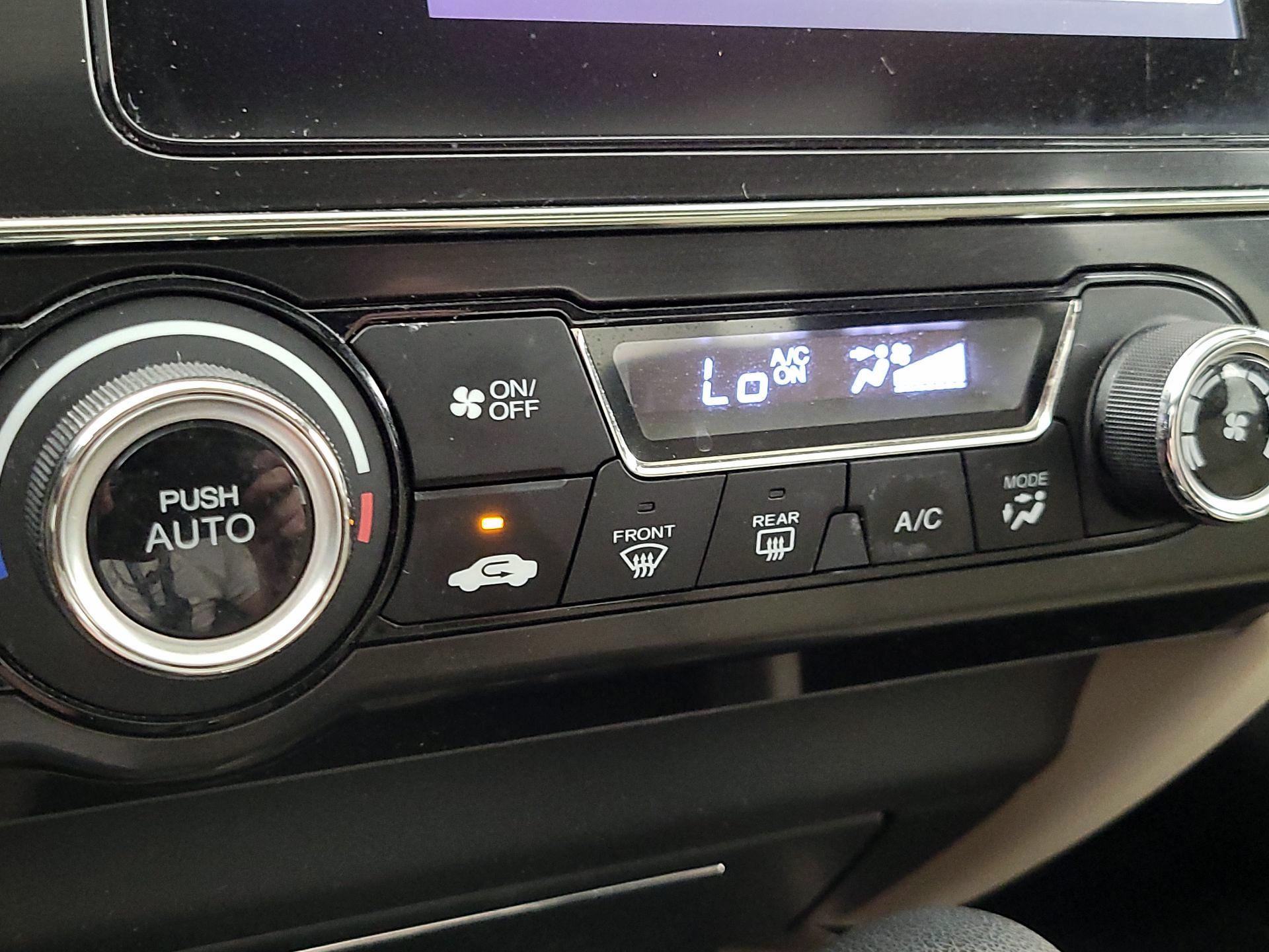 Thumbnail: 2014 Honda Civic - 16