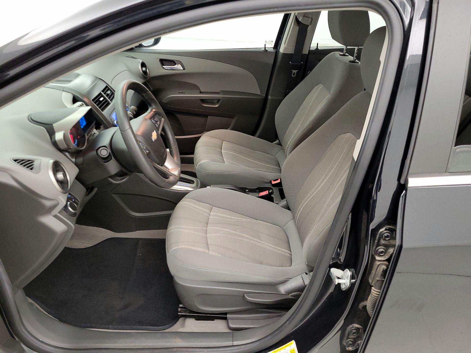 Thumbnail: 2014 Chevrolet Sonic - 11
