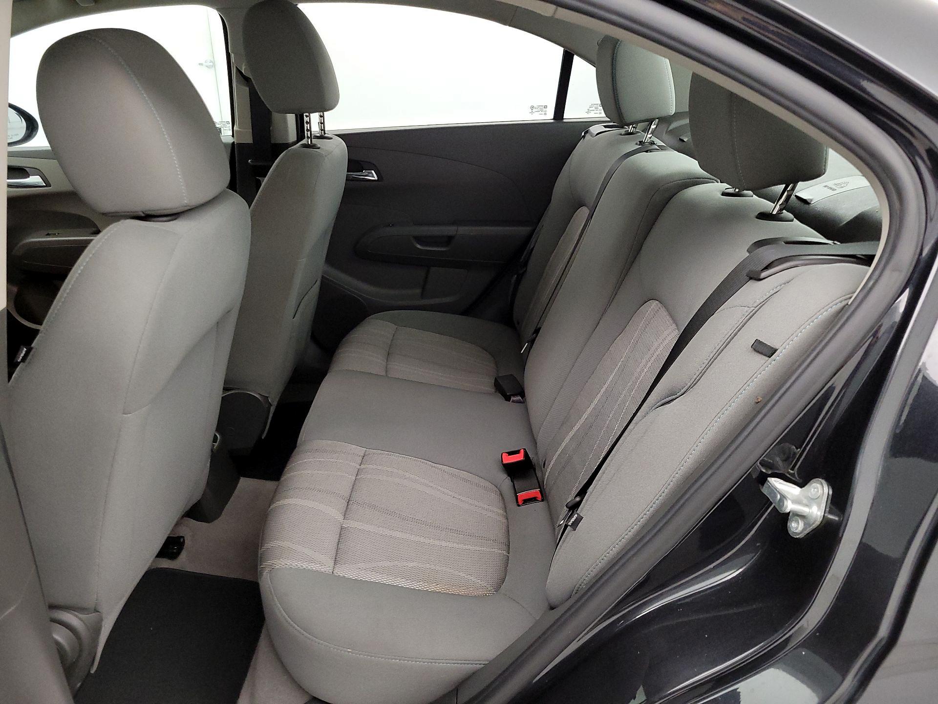 Thumbnail: 2014 Chevrolet Sonic - 17