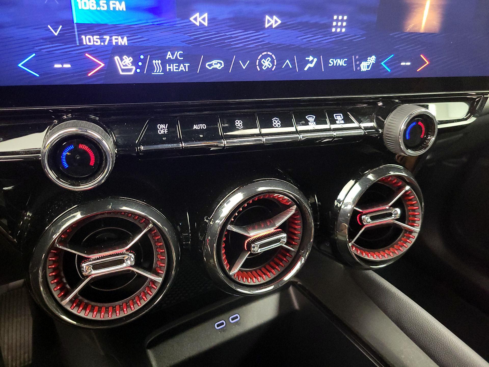 Thumbnail: 2024 Chevrolet Blazer EV - 17