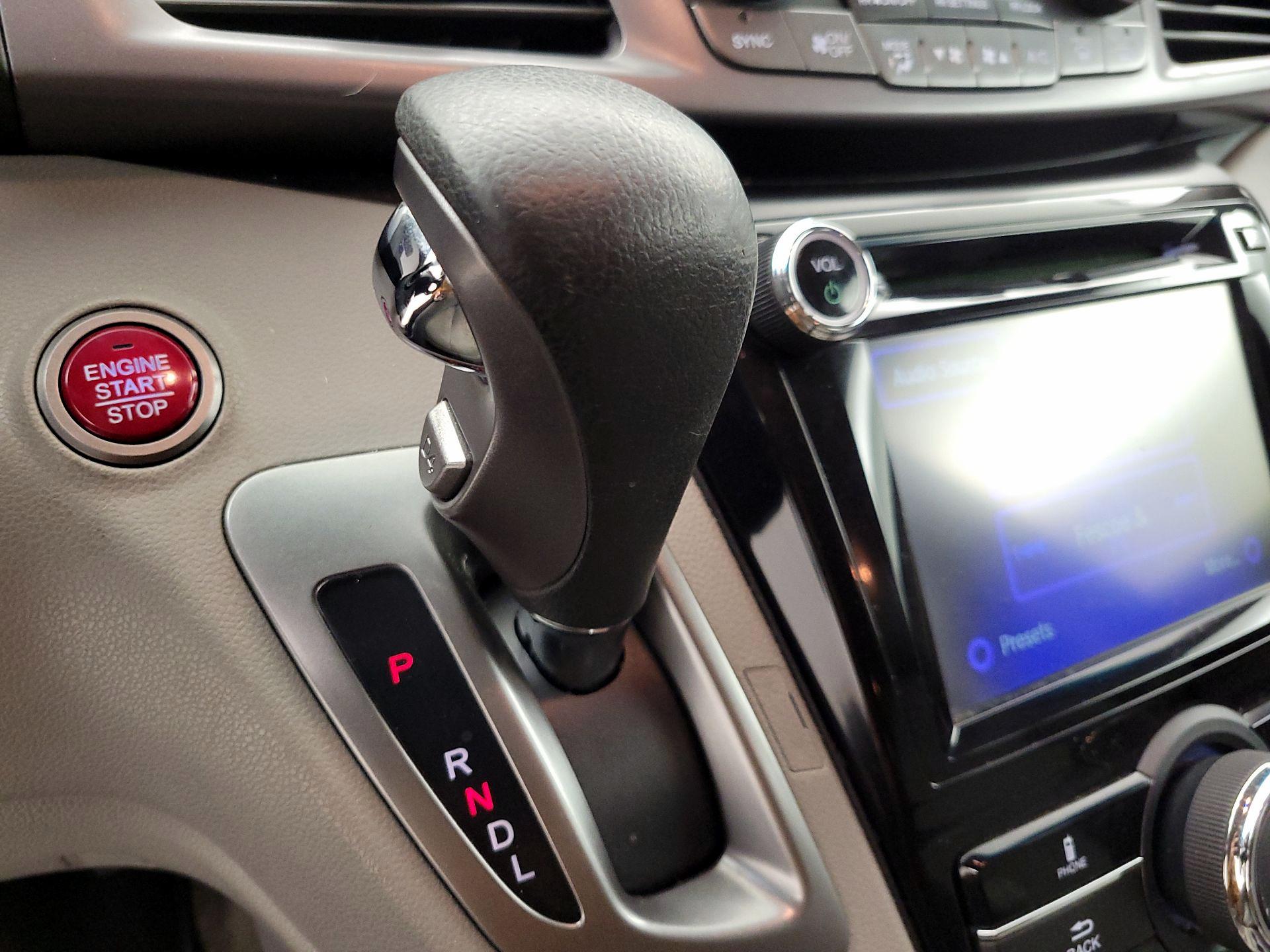 Thumbnail: 2014 Honda Odyssey - 17