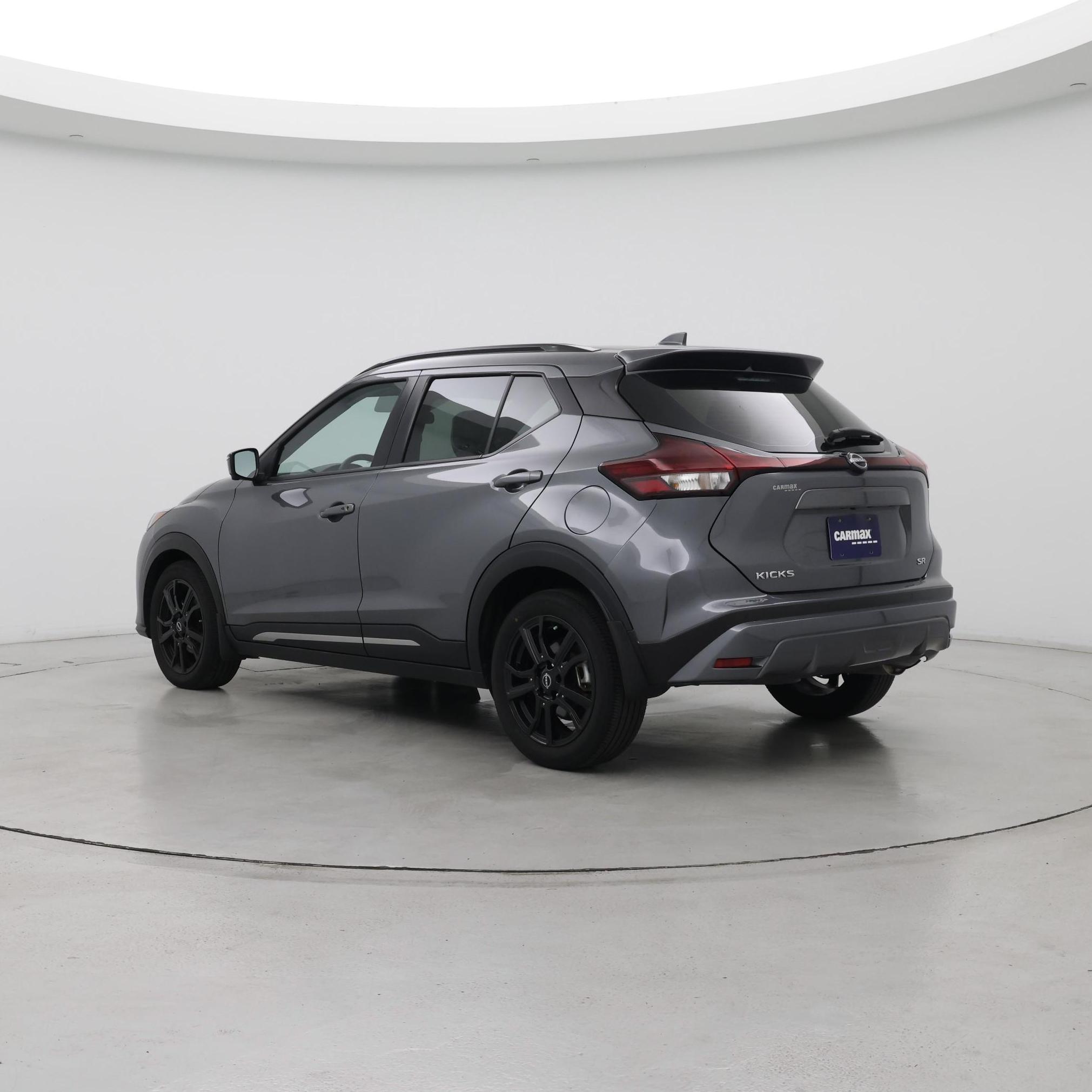 Thumbnail: 2023 Nissan Kicks - 2