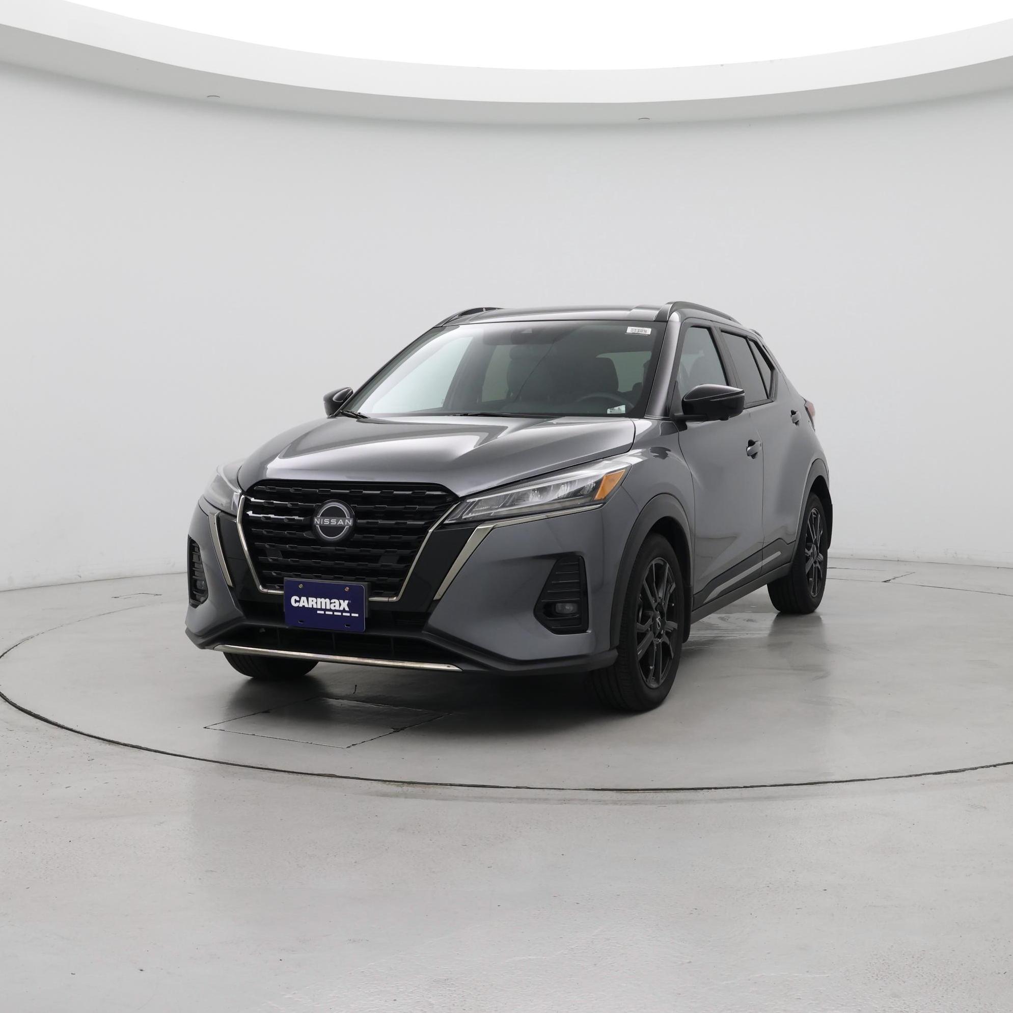Thumbnail: 2023 Nissan Kicks - 4