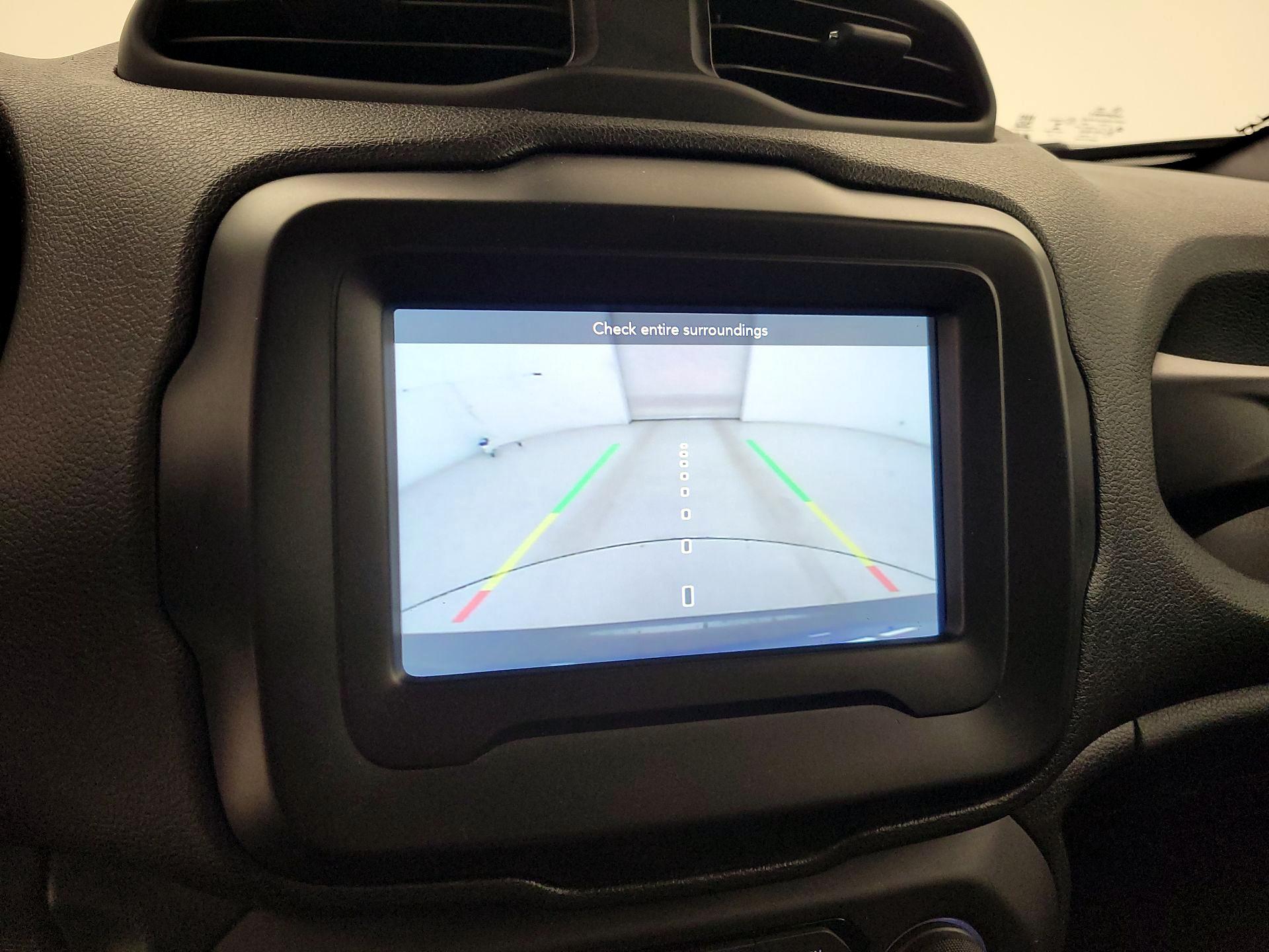 Thumbnail: 2019 Jeep Renegade - 14