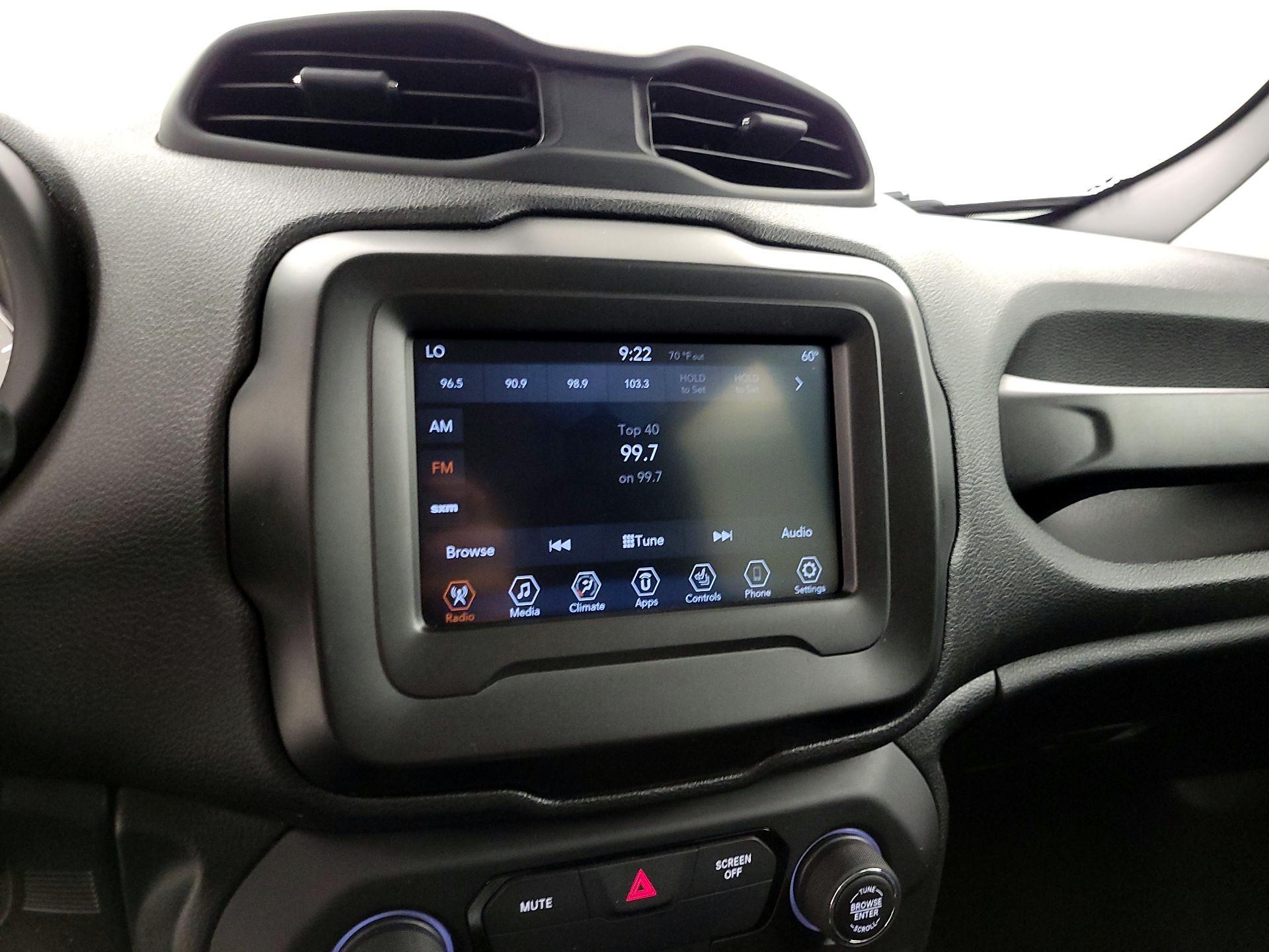 Thumbnail: 2019 Jeep Renegade - 15