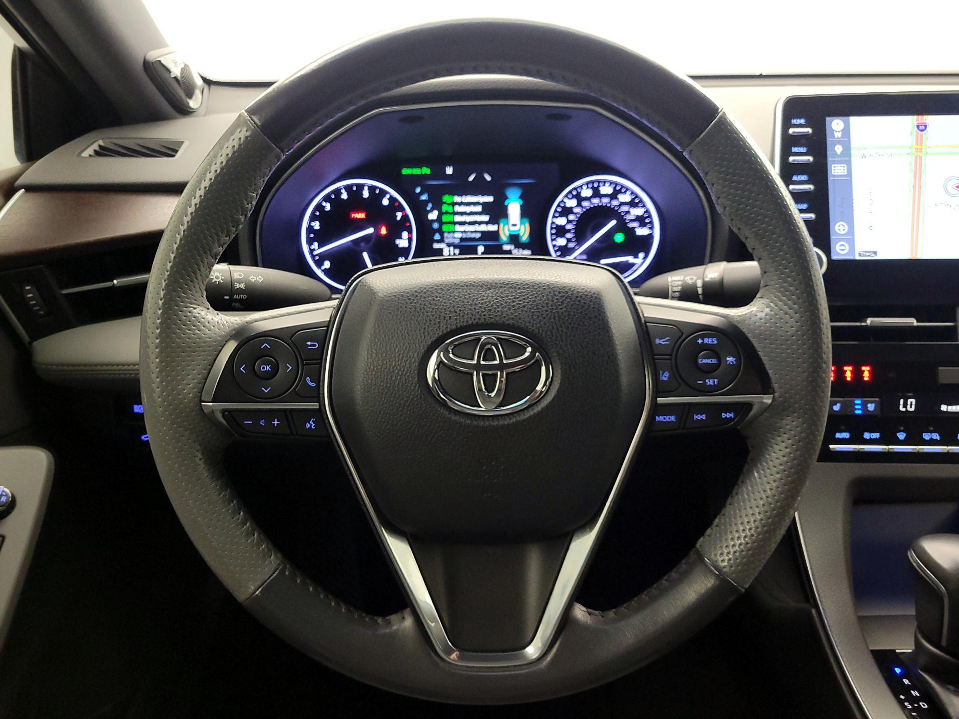Thumbnail: 2019 Toyota Avalon - 10