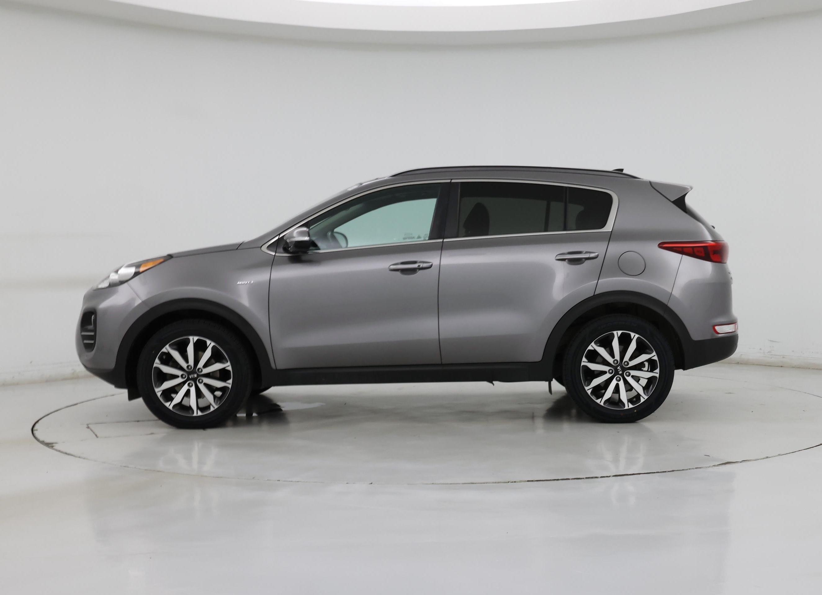 Thumbnail: 2018 Kia Sportage - 3