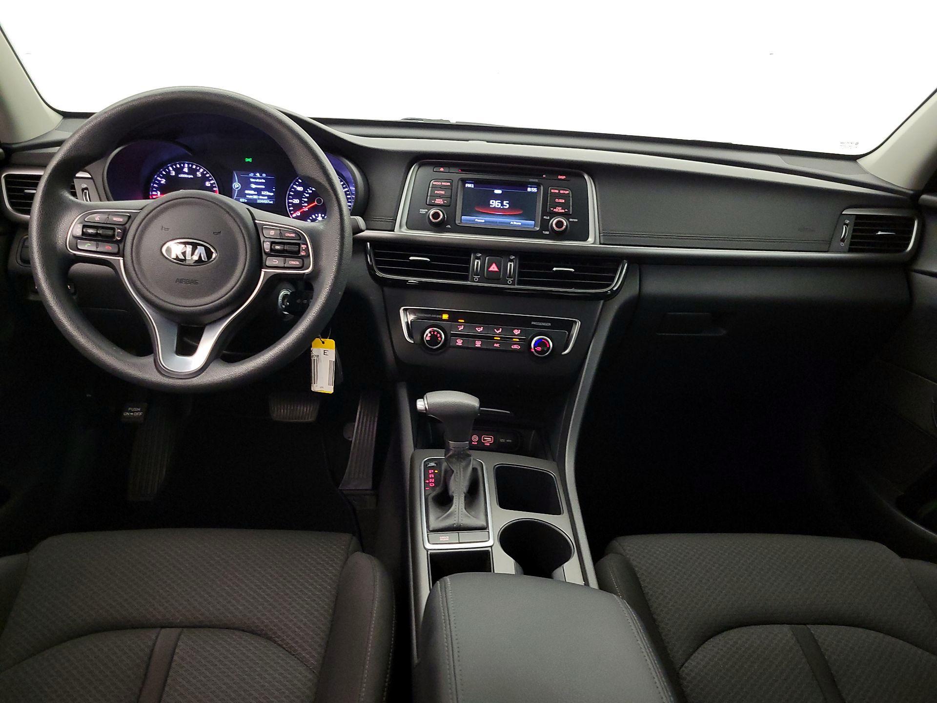Thumbnail: 2017 Kia Optima - 9