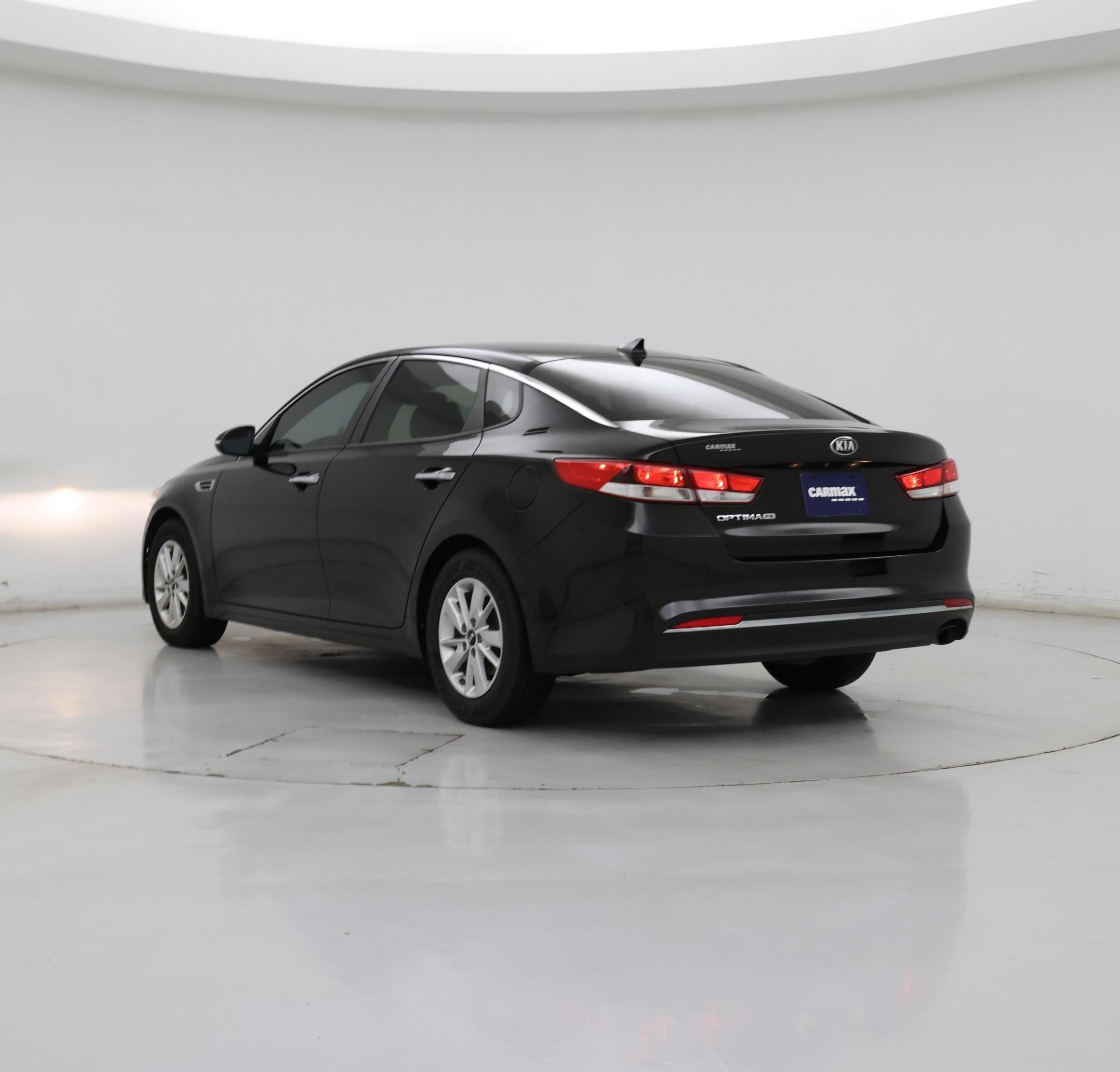 Thumbnail: 2017 Kia Optima - 2
