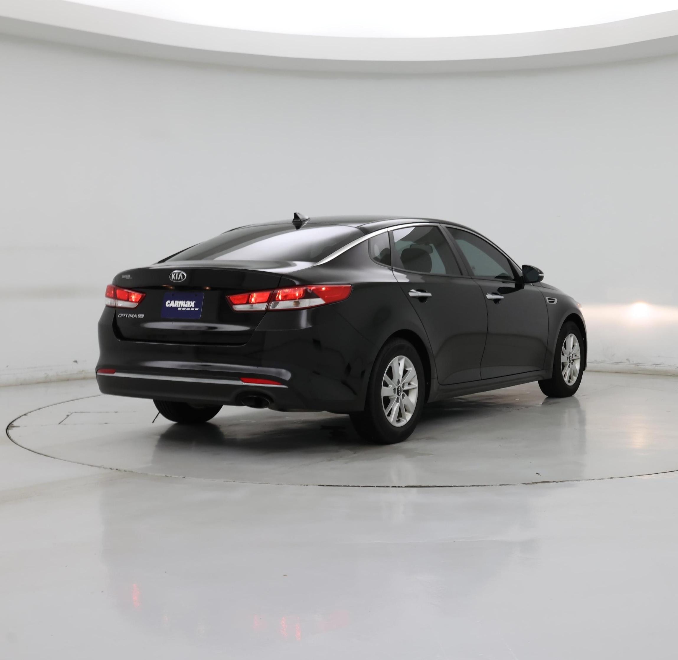 Thumbnail: 2017 Kia Optima - 8
