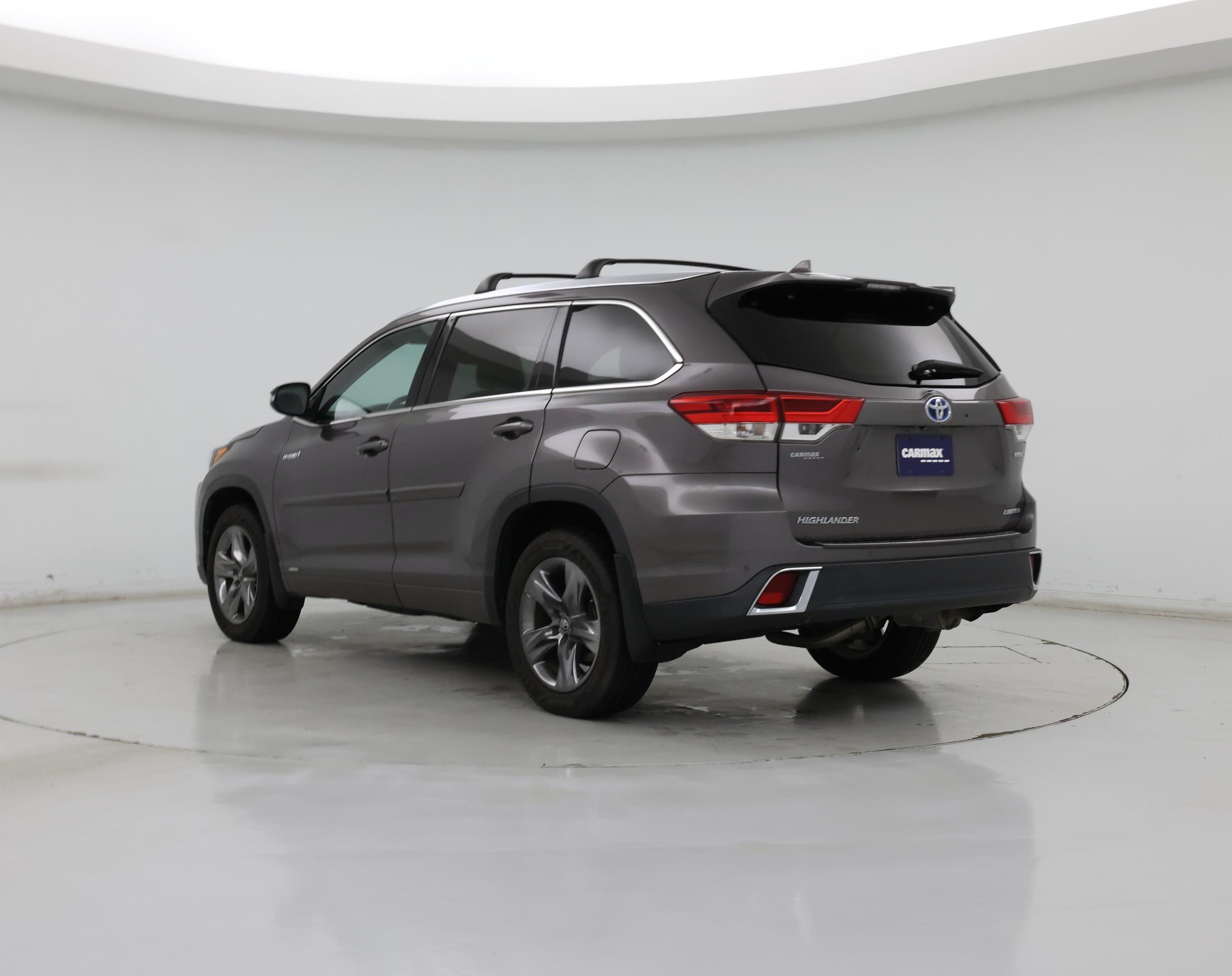 Thumbnail: 2019 Toyota Highlander - 2