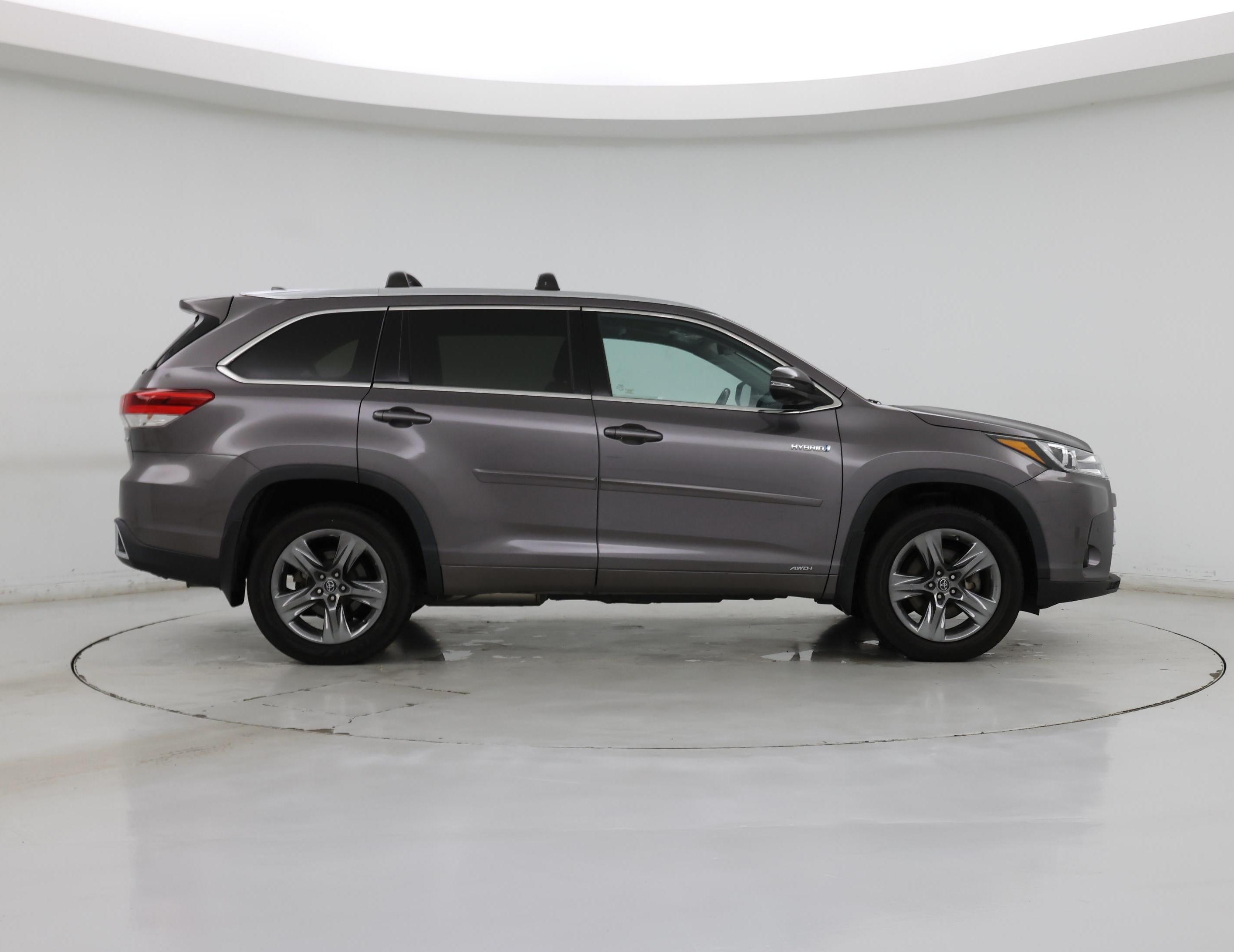 Thumbnail: 2019 Toyota Highlander - 7