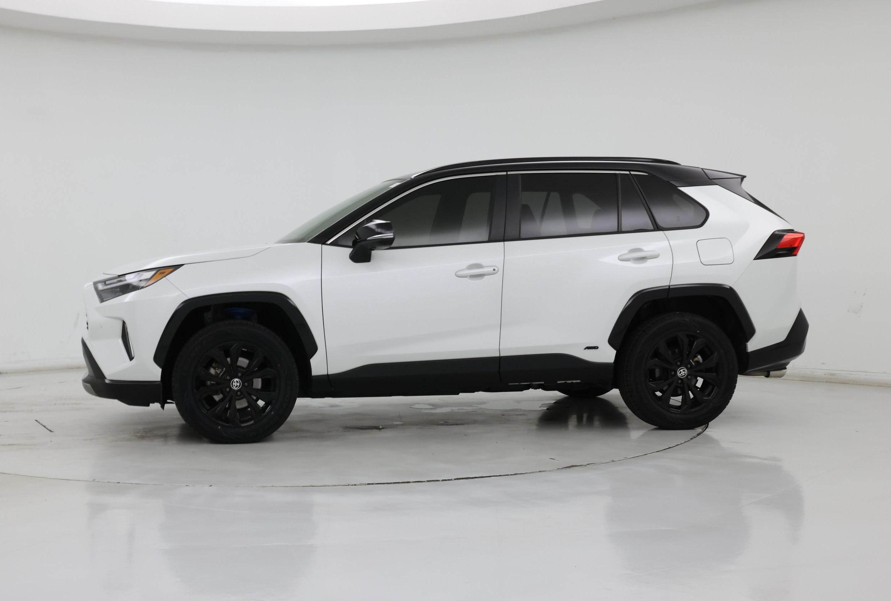 Thumbnail: 2023 Toyota RAV4 - 3