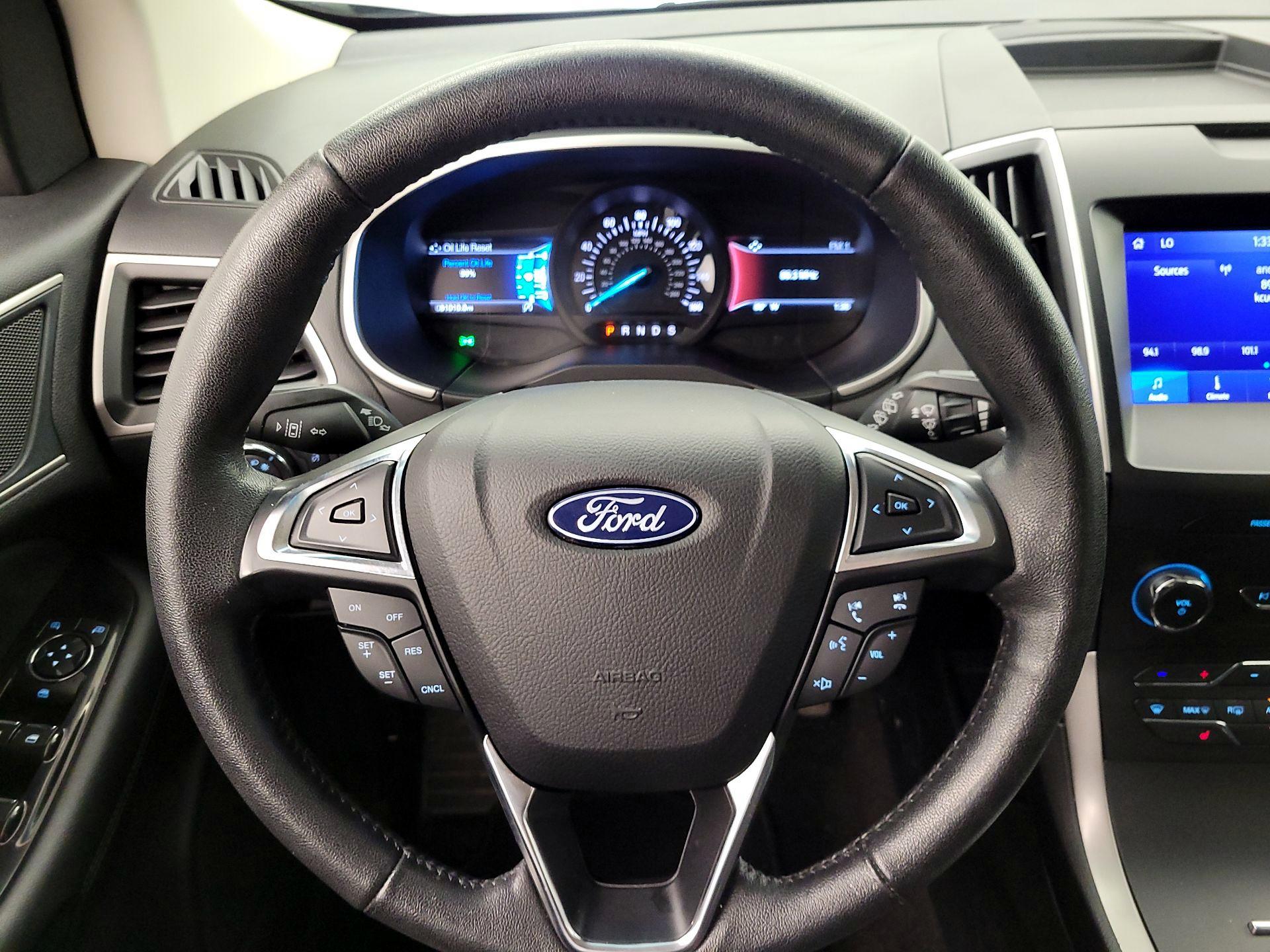 Thumbnail: 2020 Ford Edge - 10