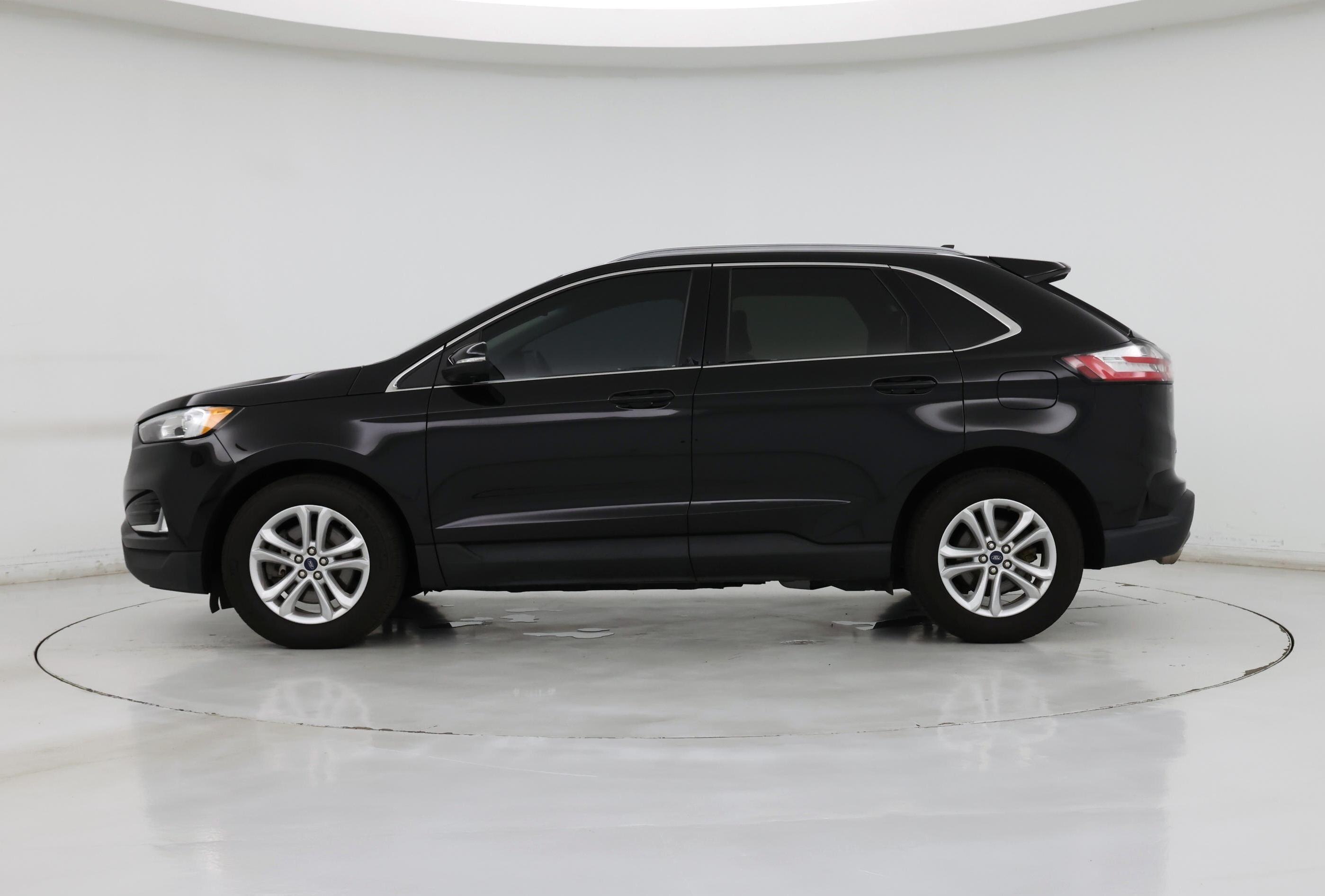 Thumbnail: 2020 Ford Edge - 3