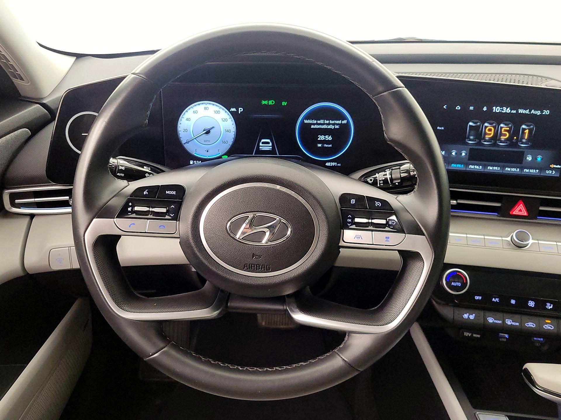 Thumbnail: 2022 Hyundai Elantra - 10