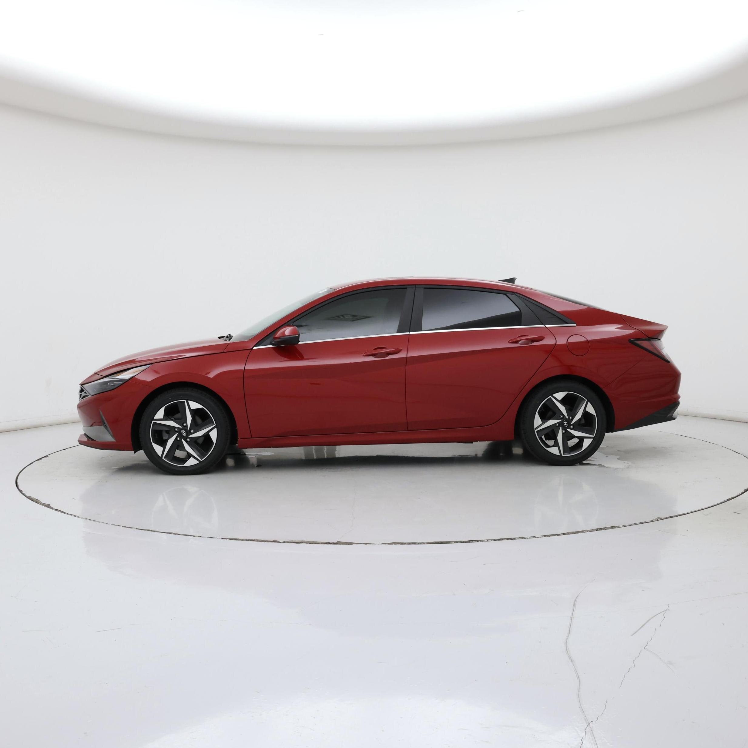 Thumbnail: 2022 Hyundai Elantra - 3