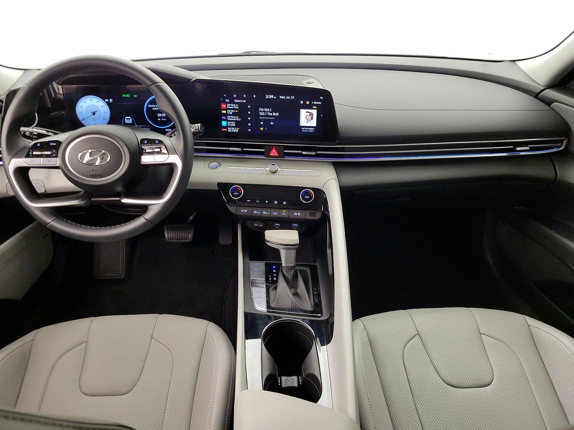 Thumbnail: 2023 Hyundai Elantra - 9