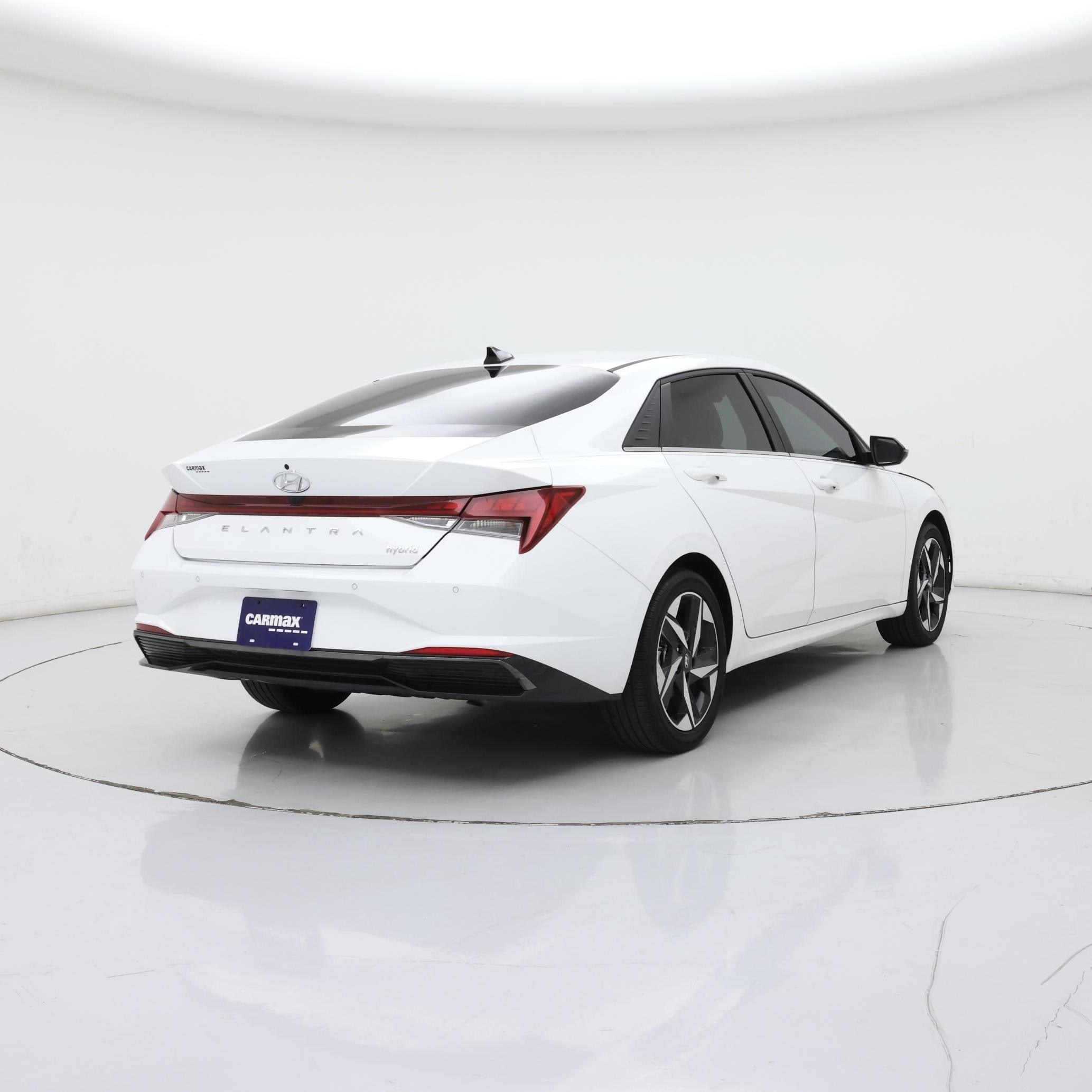 Thumbnail: 2023 Hyundai Elantra - 8