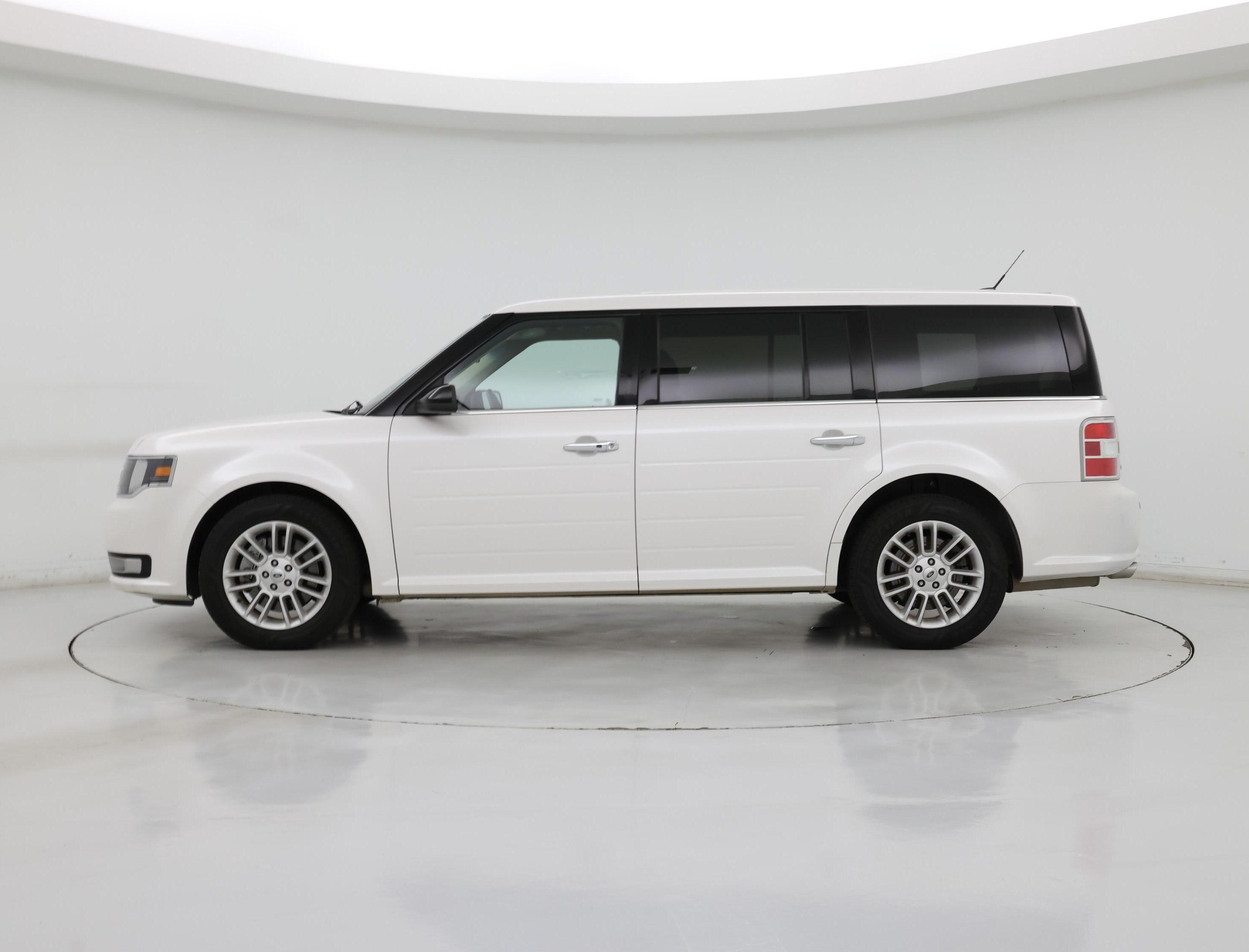 Thumbnail: 2018 Ford Flex - 3