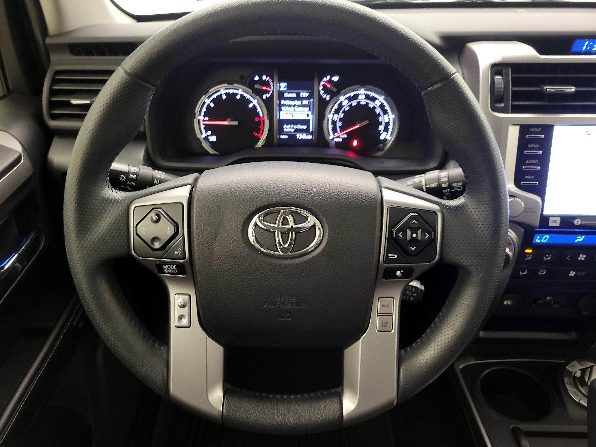 Thumbnail: 2022 Toyota 4Runner - 10