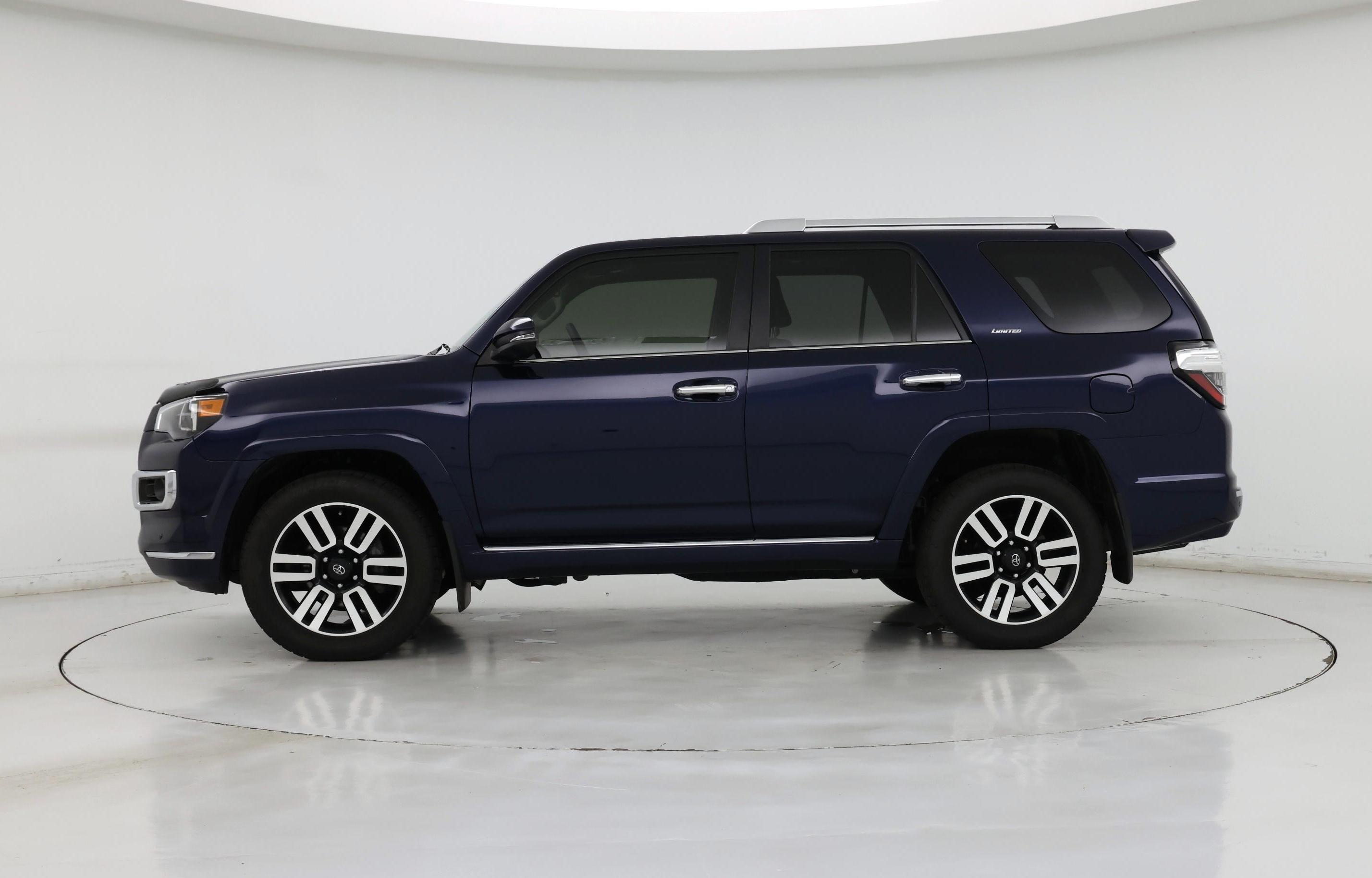 Thumbnail: 2022 Toyota 4Runner - 3