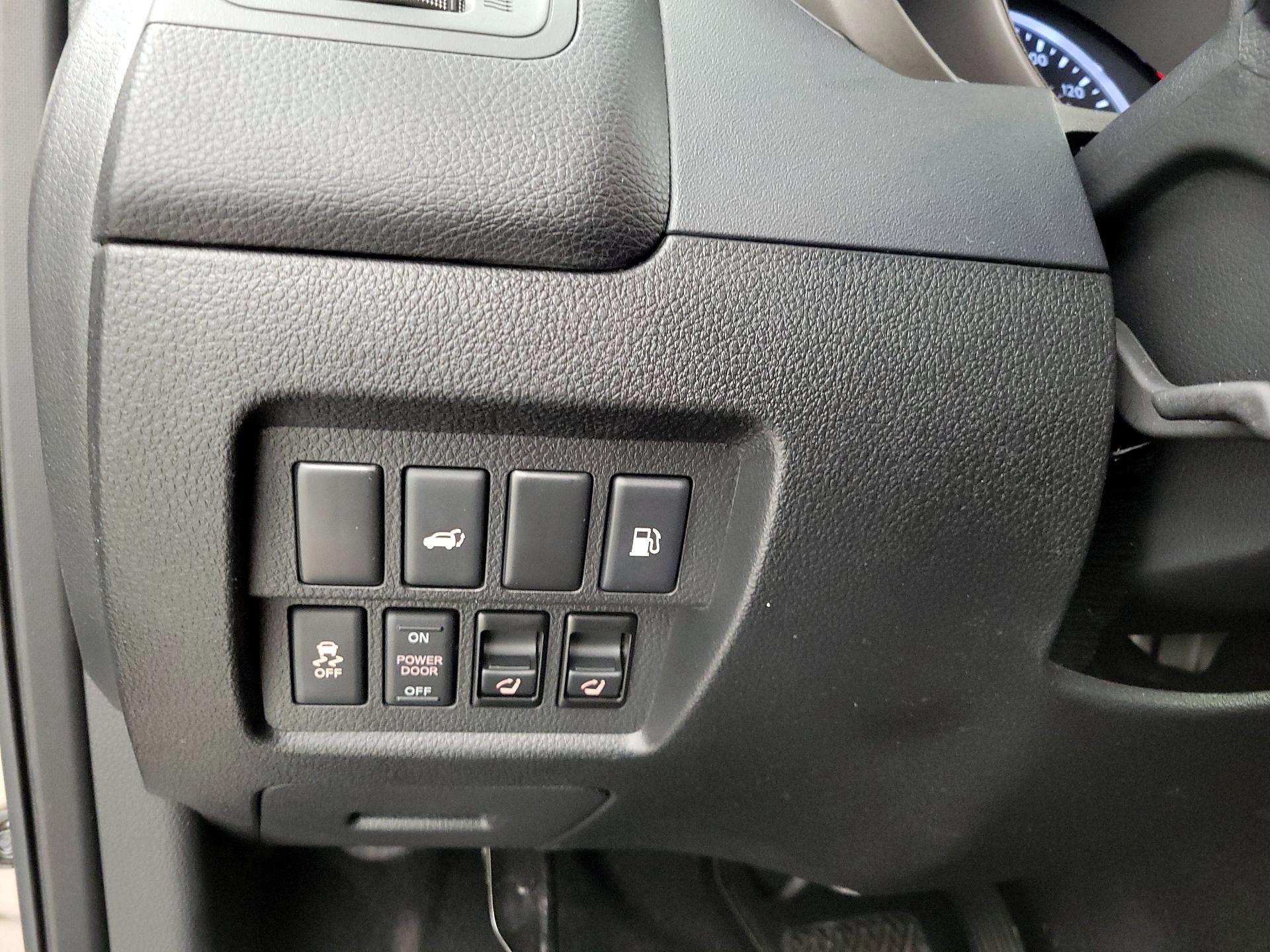 Thumbnail: 2013 Nissan Murano - 13