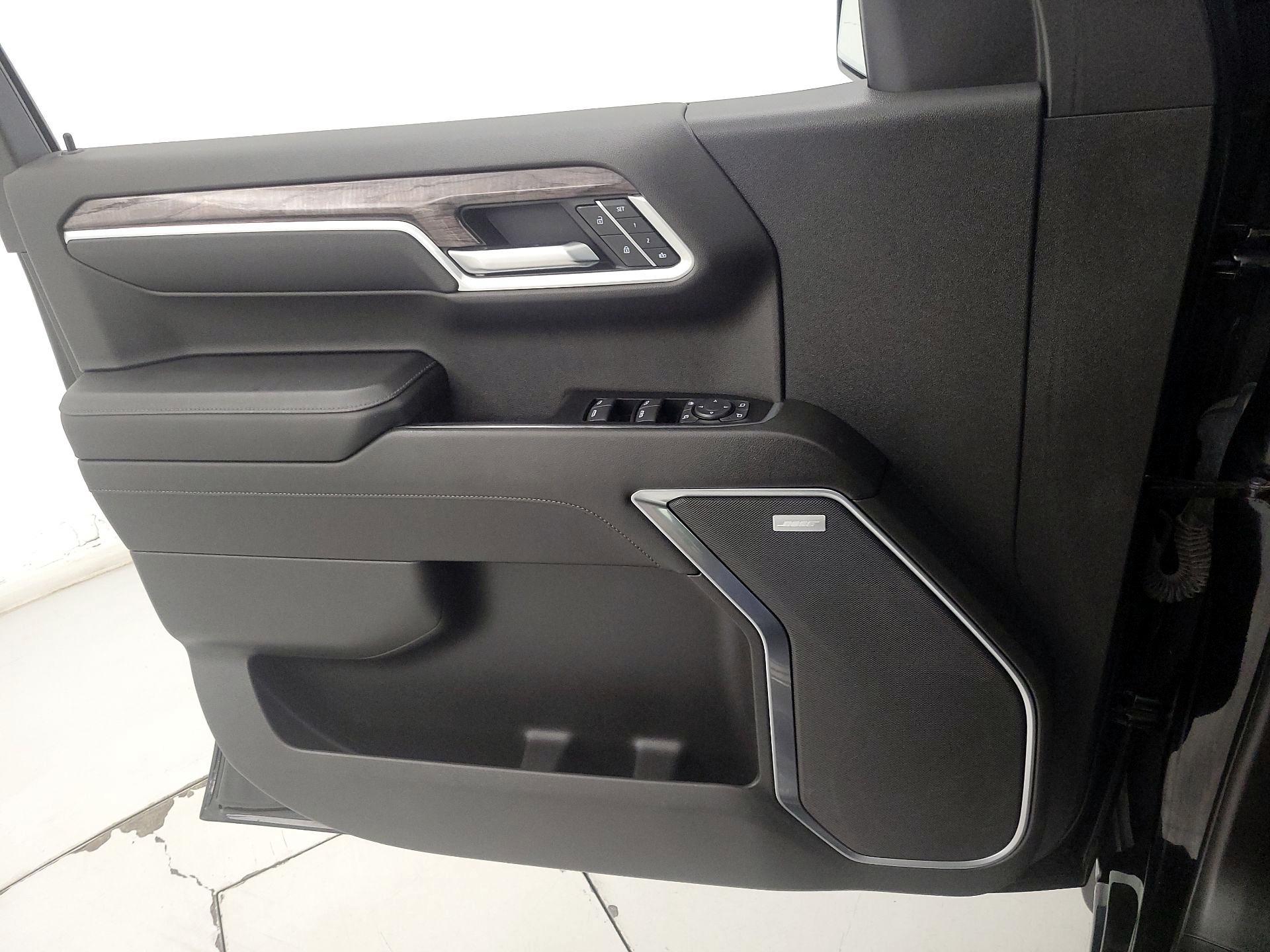 Thumbnail: 2022 Chevrolet Silverado 1500 - 12