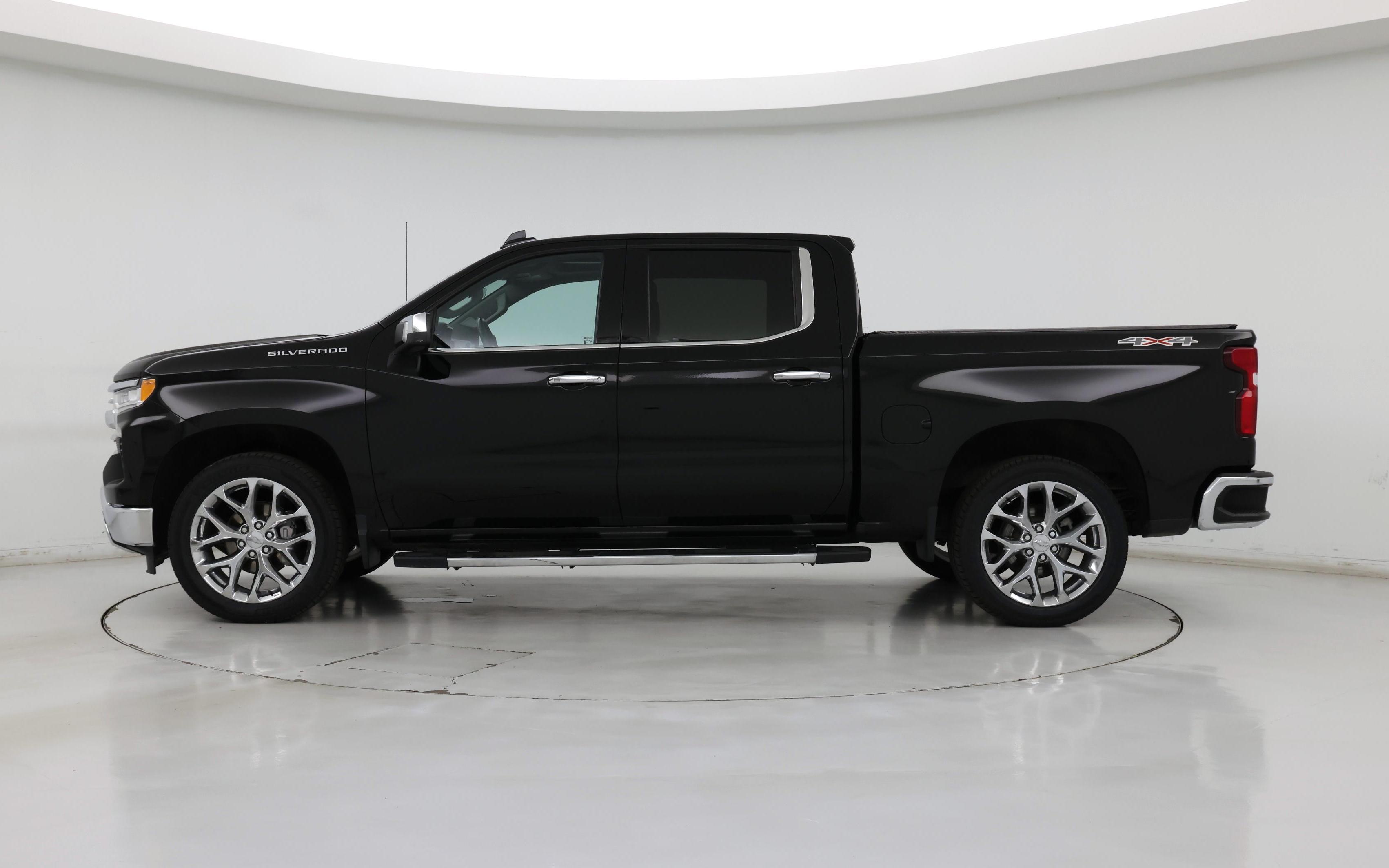 Thumbnail: 2022 Chevrolet Silverado 1500 - 3