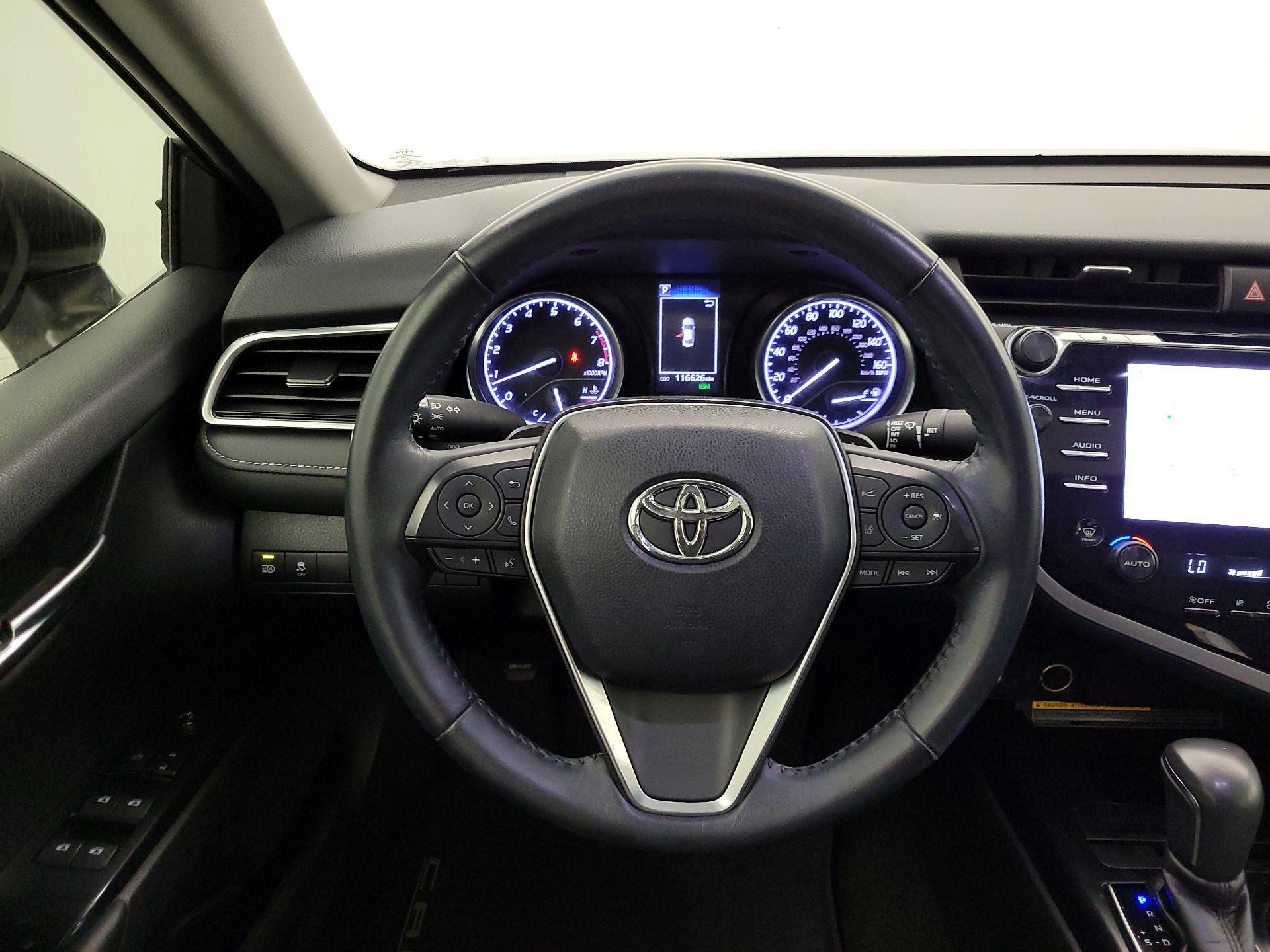 Thumbnail: 2018 Toyota Camry - 10